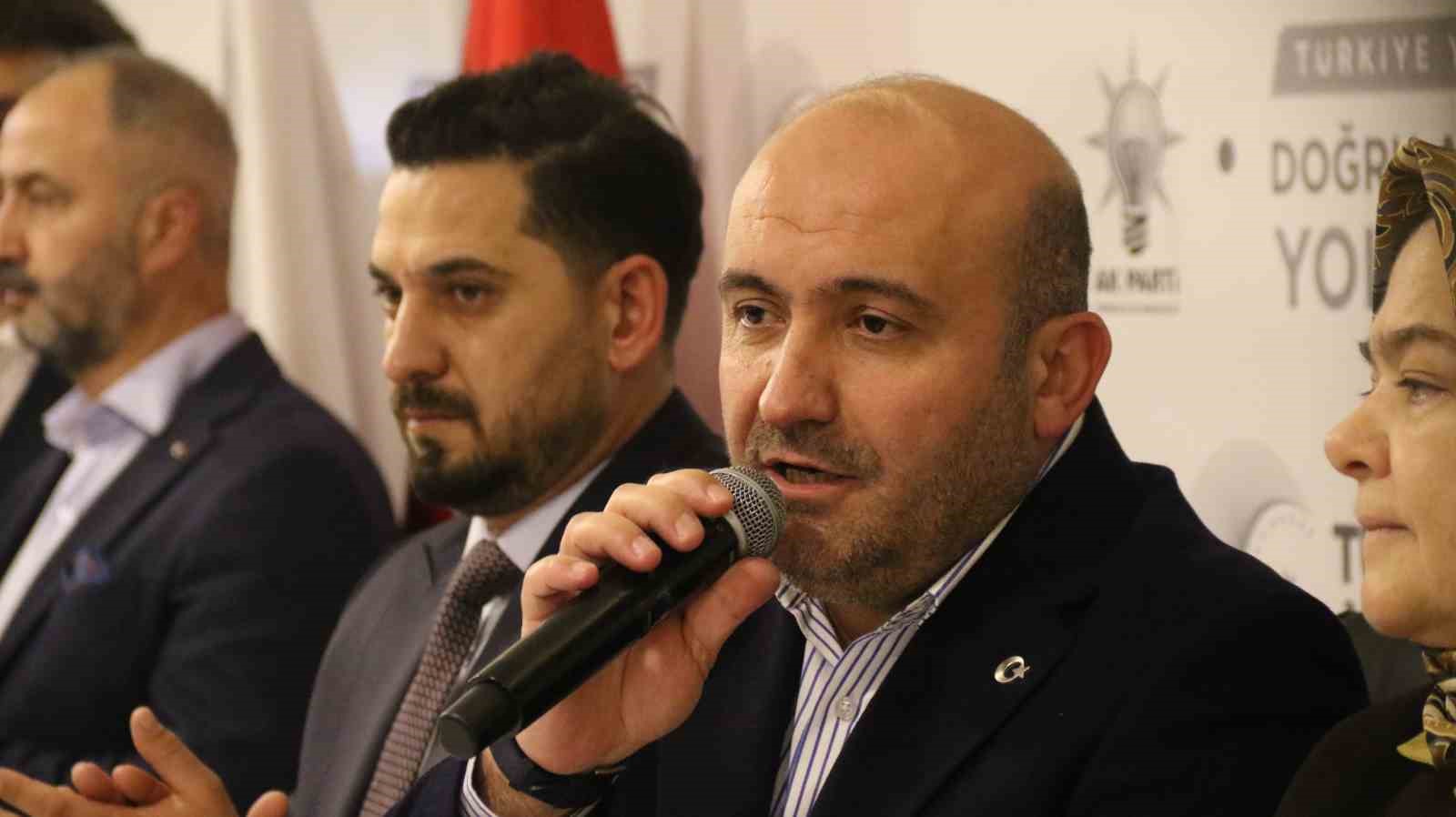 ak-parti-tepebasi-ilce-baskanligi-gorevini-serhat-tunc-teslim-aldi