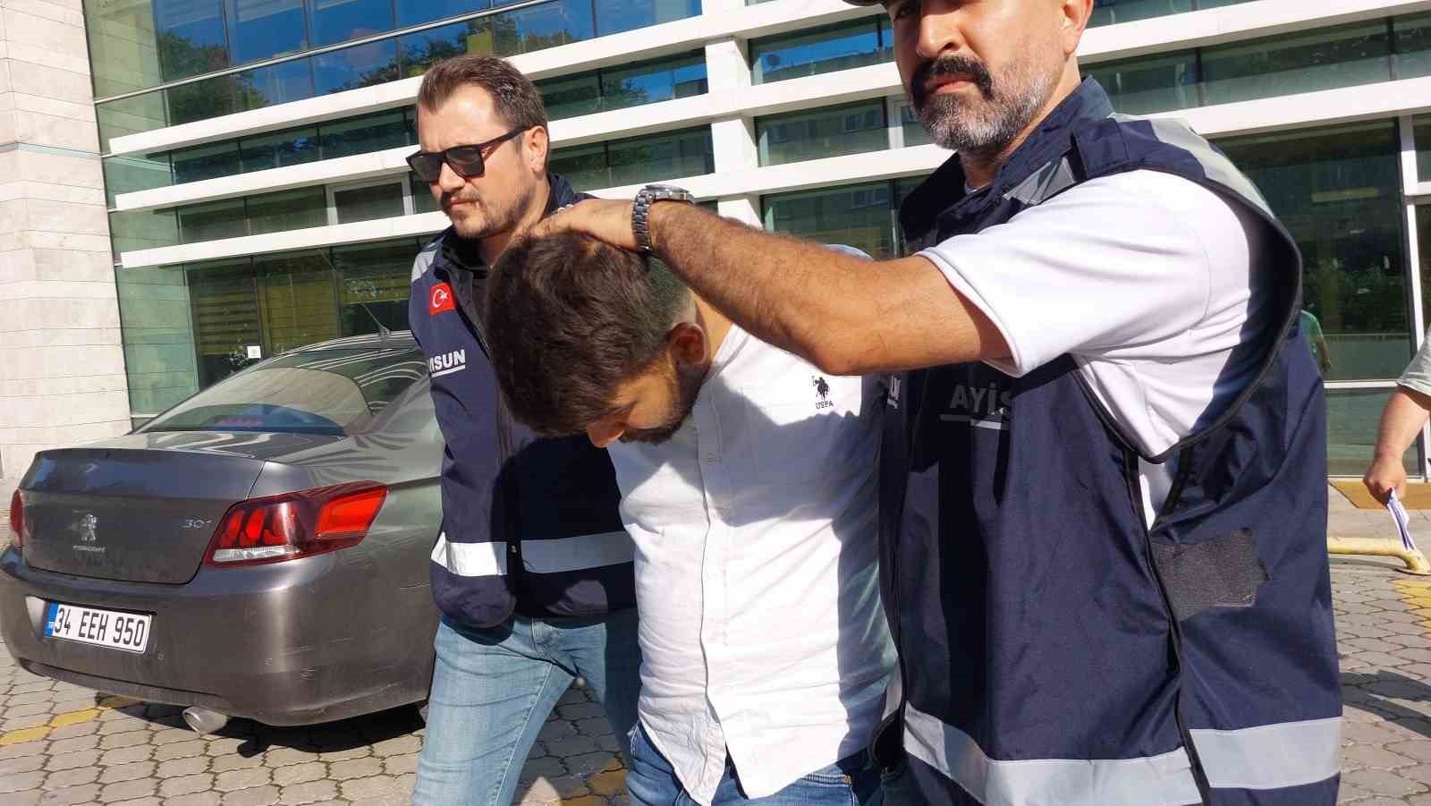 akrabasini-aracla-2-kez-uzerinden-gecerek-olduren-sahsin-yargilanmasina-baslandi