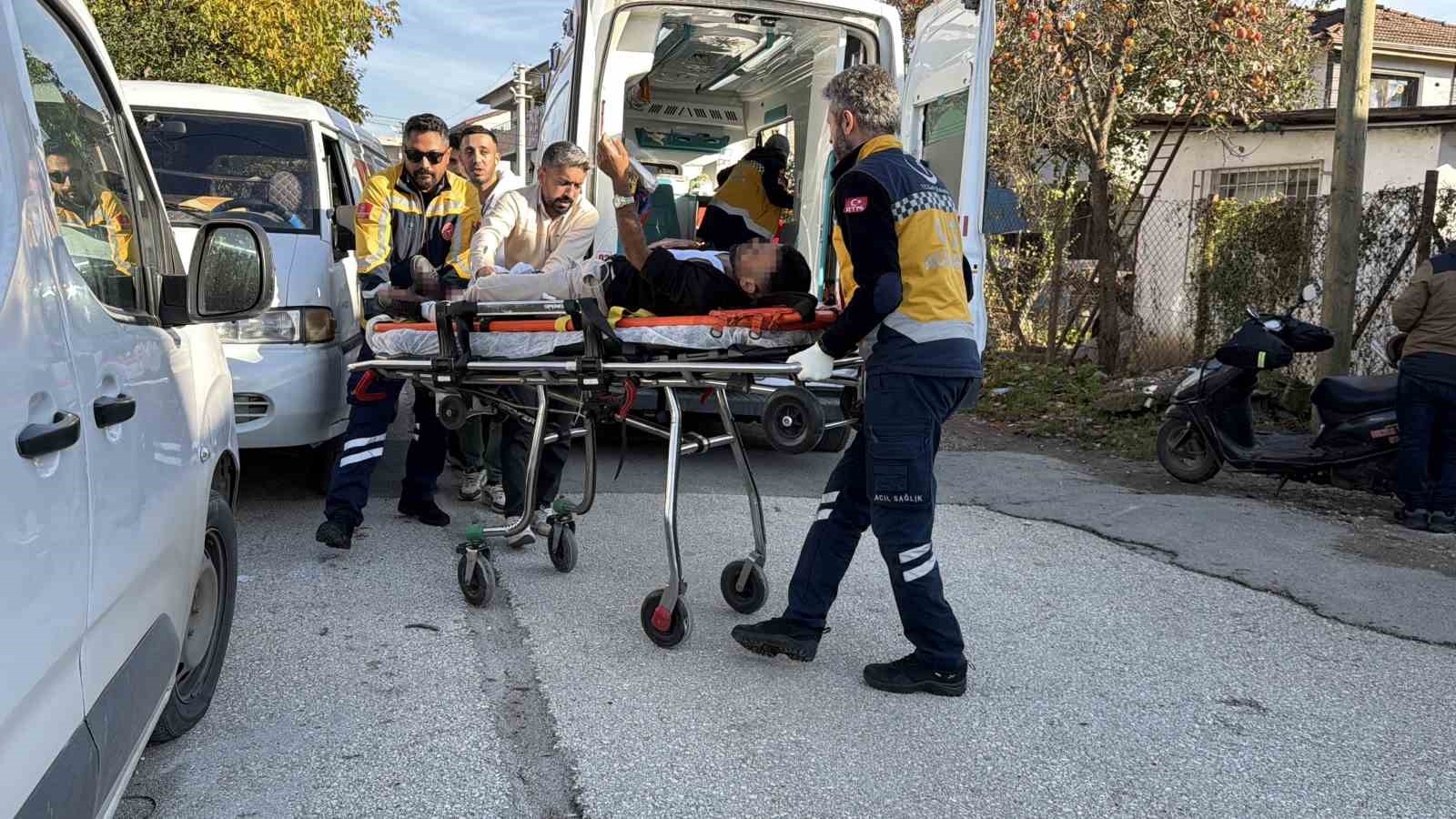 amca-cocuklarinin-kavgasinda-kan-akti-5-yarali