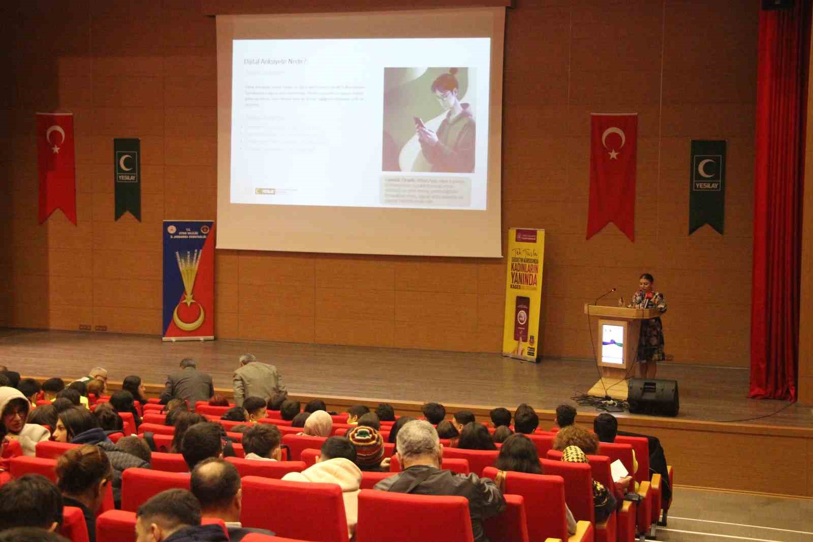 aydinda-gencler-icin-siddetsiz-ve-bagimsiz-gelecek-bulusmasi-gerceklestirildi