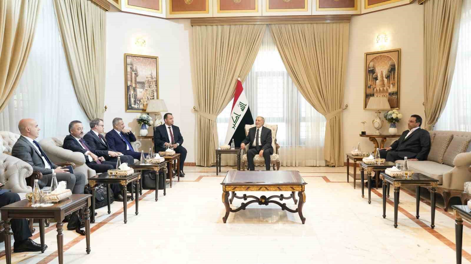 bakan-fidan-irak-temsilciler-meclisi-baskani-meshedani-ile-gorustu