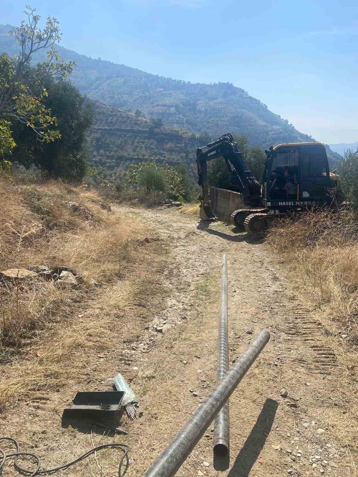 bekirler-mahallesinde-yeni-icme-suyu-terfi-hatti-calismalari-suruyor