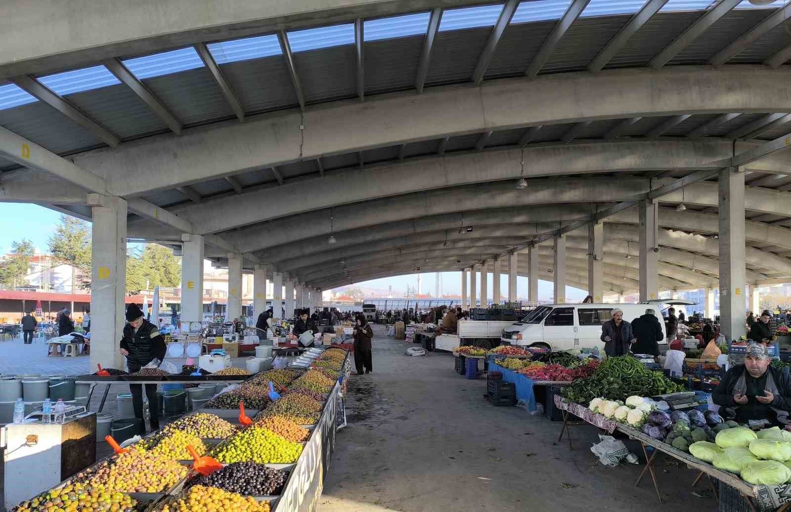 bu-pazar-dua-ile-aciliyor