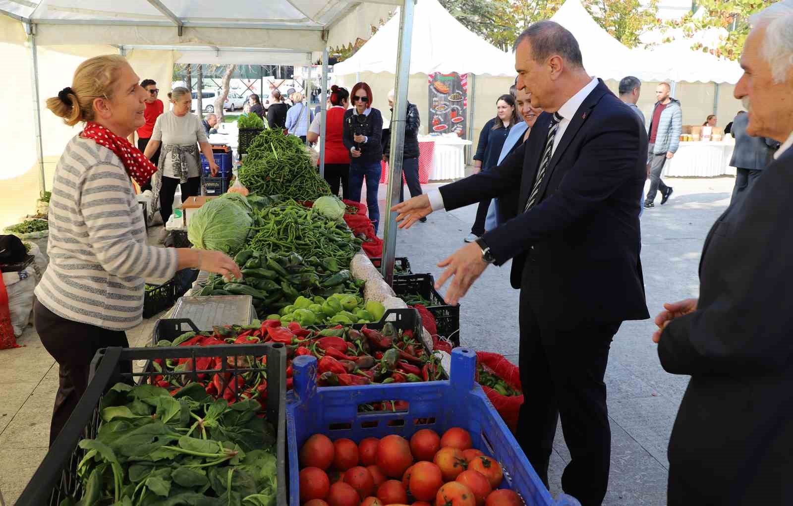 buyukcekmecede-ureticiden-tuketiciye-kisa-merhaba-pazari-acildi