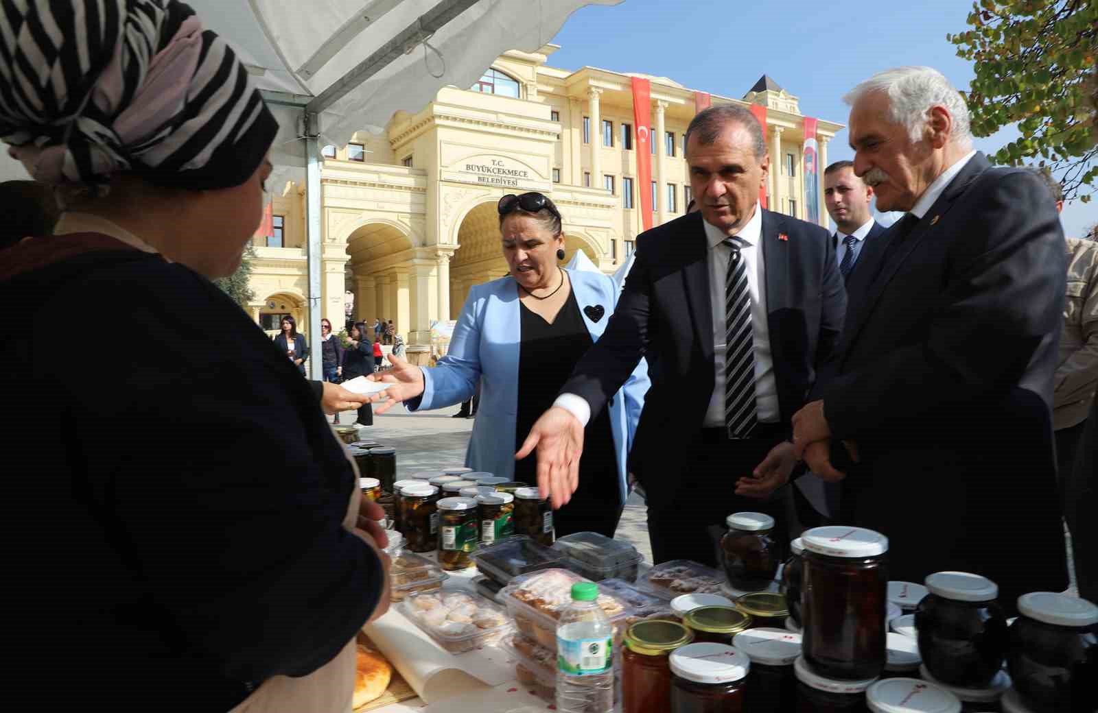 buyukcekmecede-ureticiden-tuketiciye-kisa-merhaba-pazari-acildi
