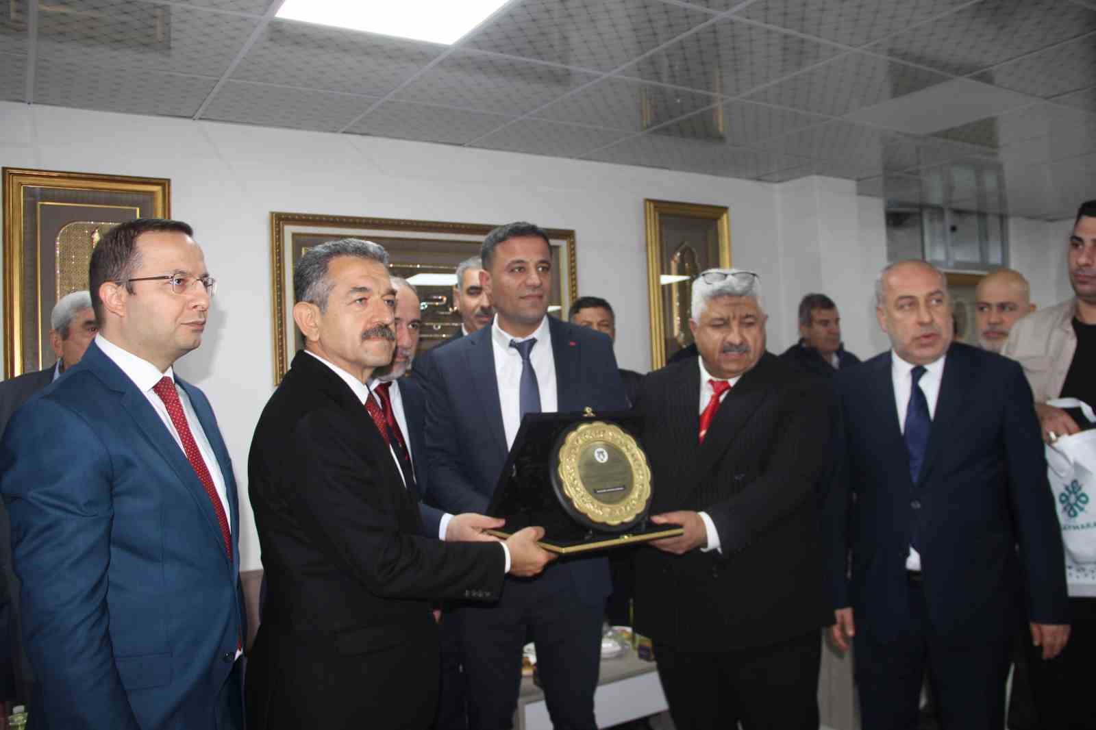 cizreli-is-adaminin-destegi-ile-mahalleye-kadin-taziye-evi-kazandirildi