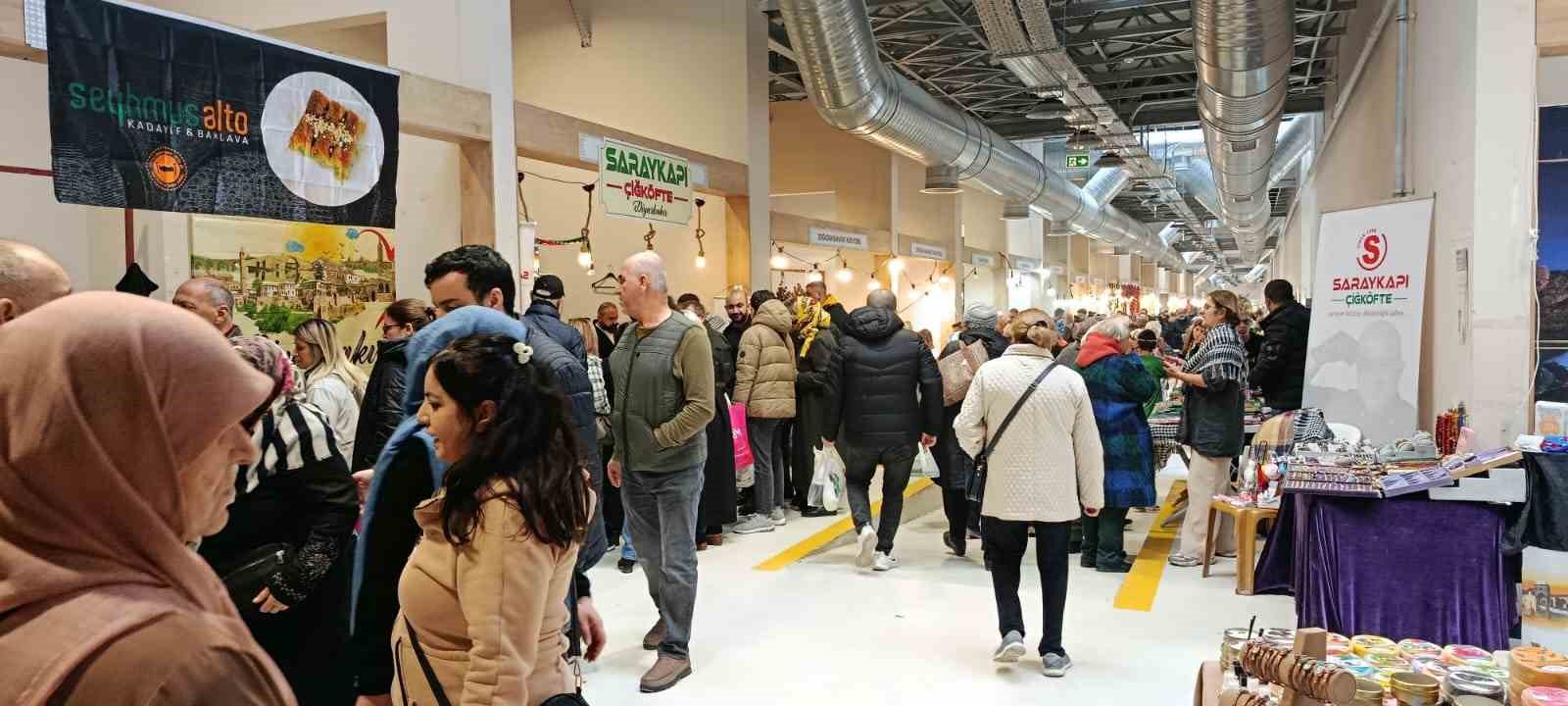 ditav-istanbul-sube-baskani-ahiakin-istanbulda-esen-bu-kardeslik-ruzgari-turkiyenin-her-yerine-yayilmali