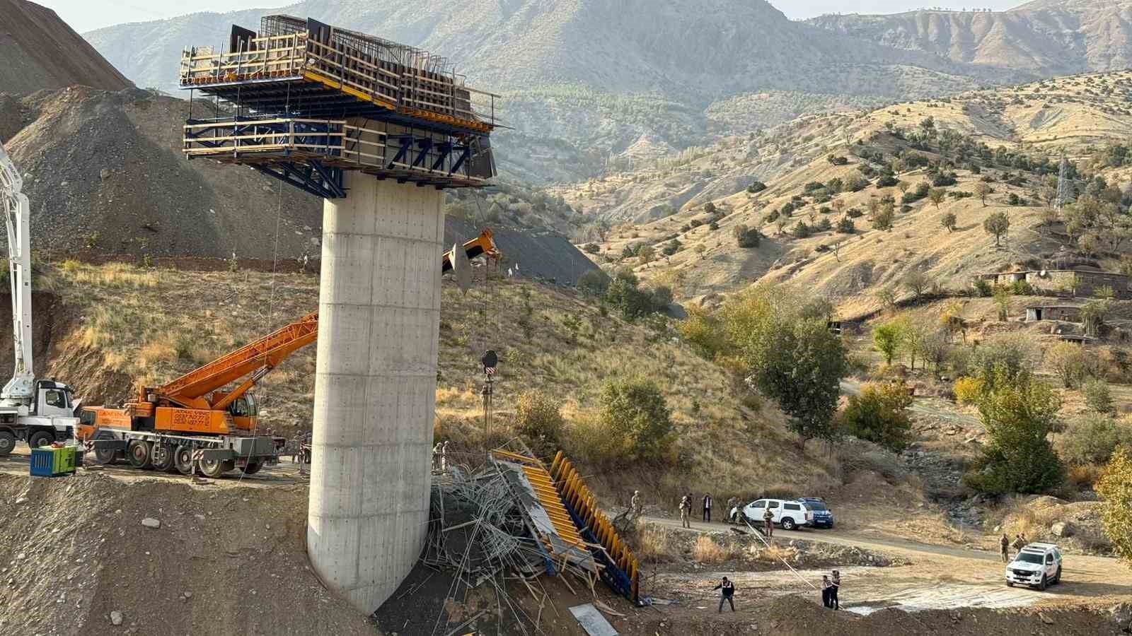 diyarbakirda-4-kisinin-oldugu-viyaduk-insaati-olayina-iliskin-gozalti-sayisi-4e-yukseldi