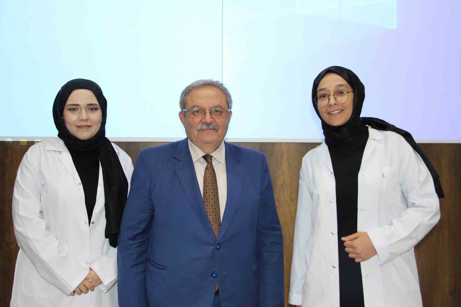 fu-egitim-fakultesinde-onluk-giyme-toreni