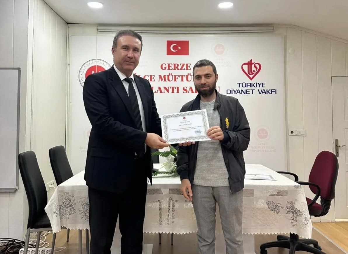 gerzede-genc-din-gorevlilerine-babalik-bilinci-egitimi