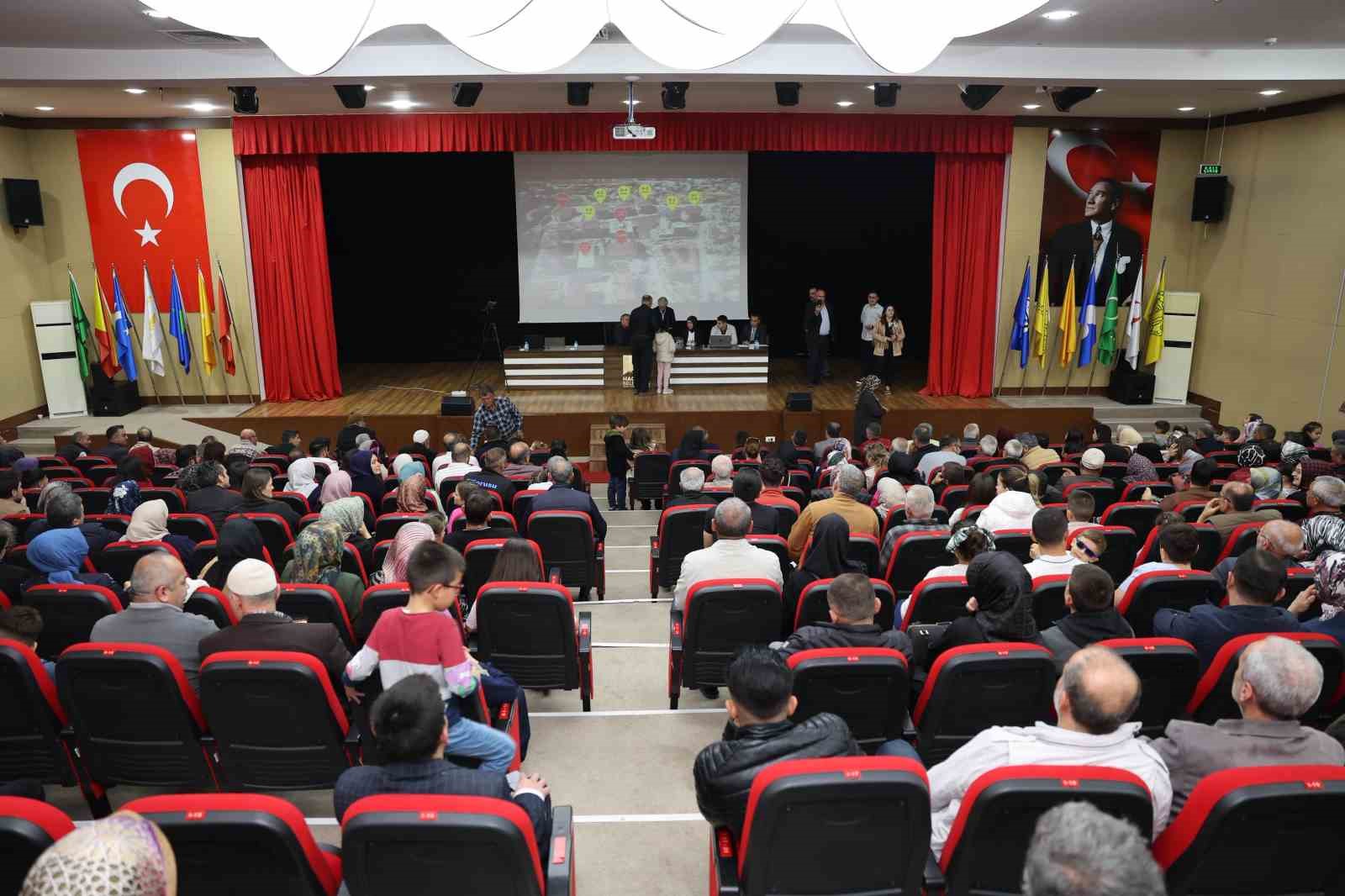 hacilarda-merakla-beklenen-konut-kura-cekimi-yapildi