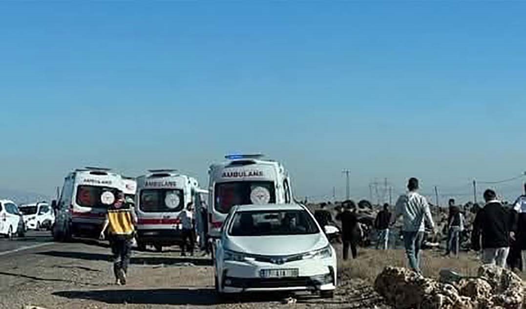idil-cizre-kara-yolunda-kaza-8-yarali