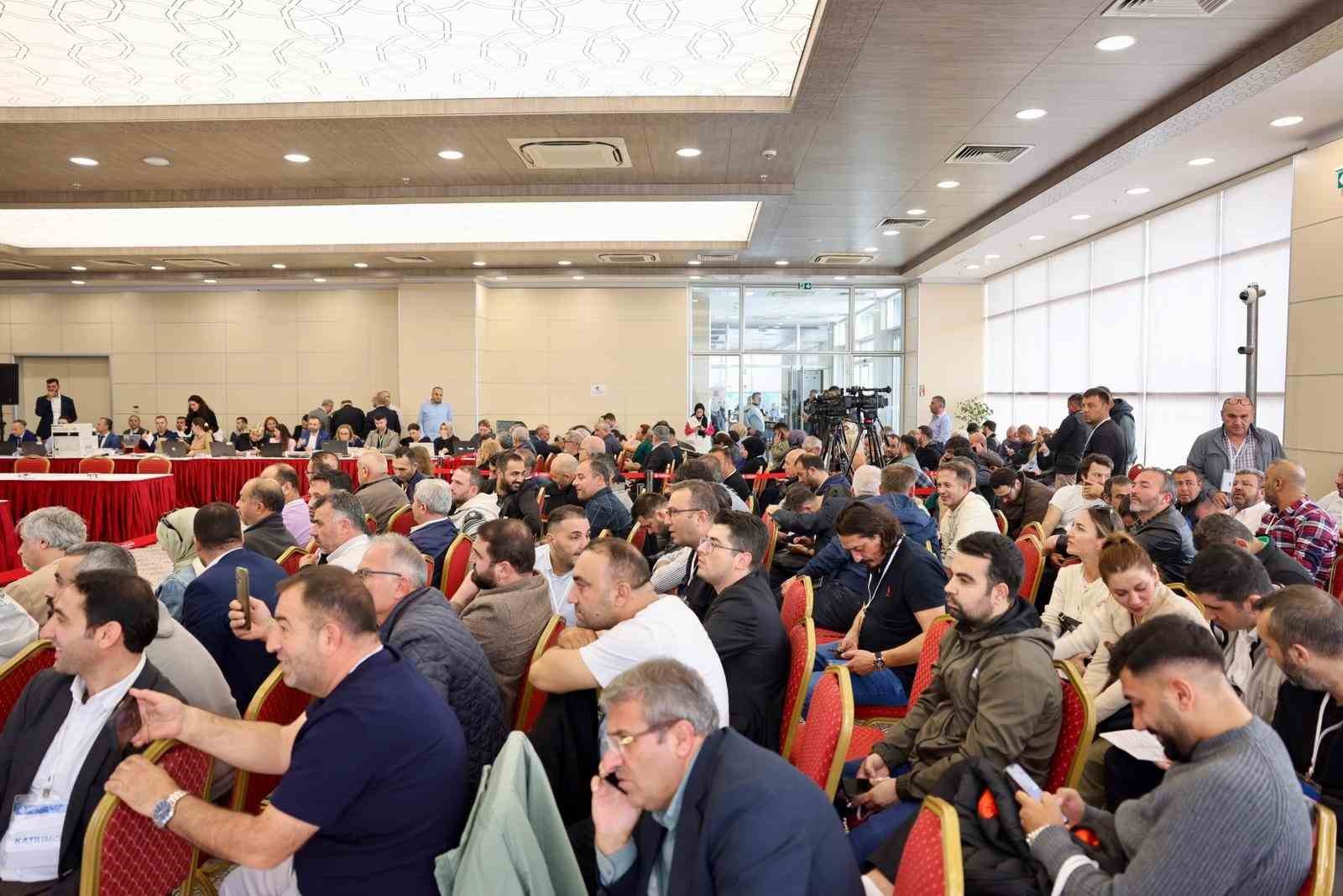 istanbulda-dorduncu-ihale-en-yuksek-taksi-plakasi-5-milyon-tlye-satildi