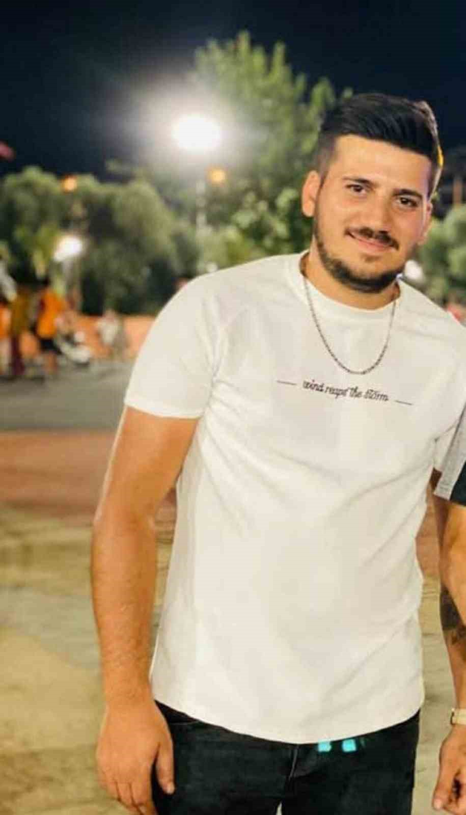 motosiklet-kazasinda-hayatini-kaybeden-genc-memleketinde-defnedildi