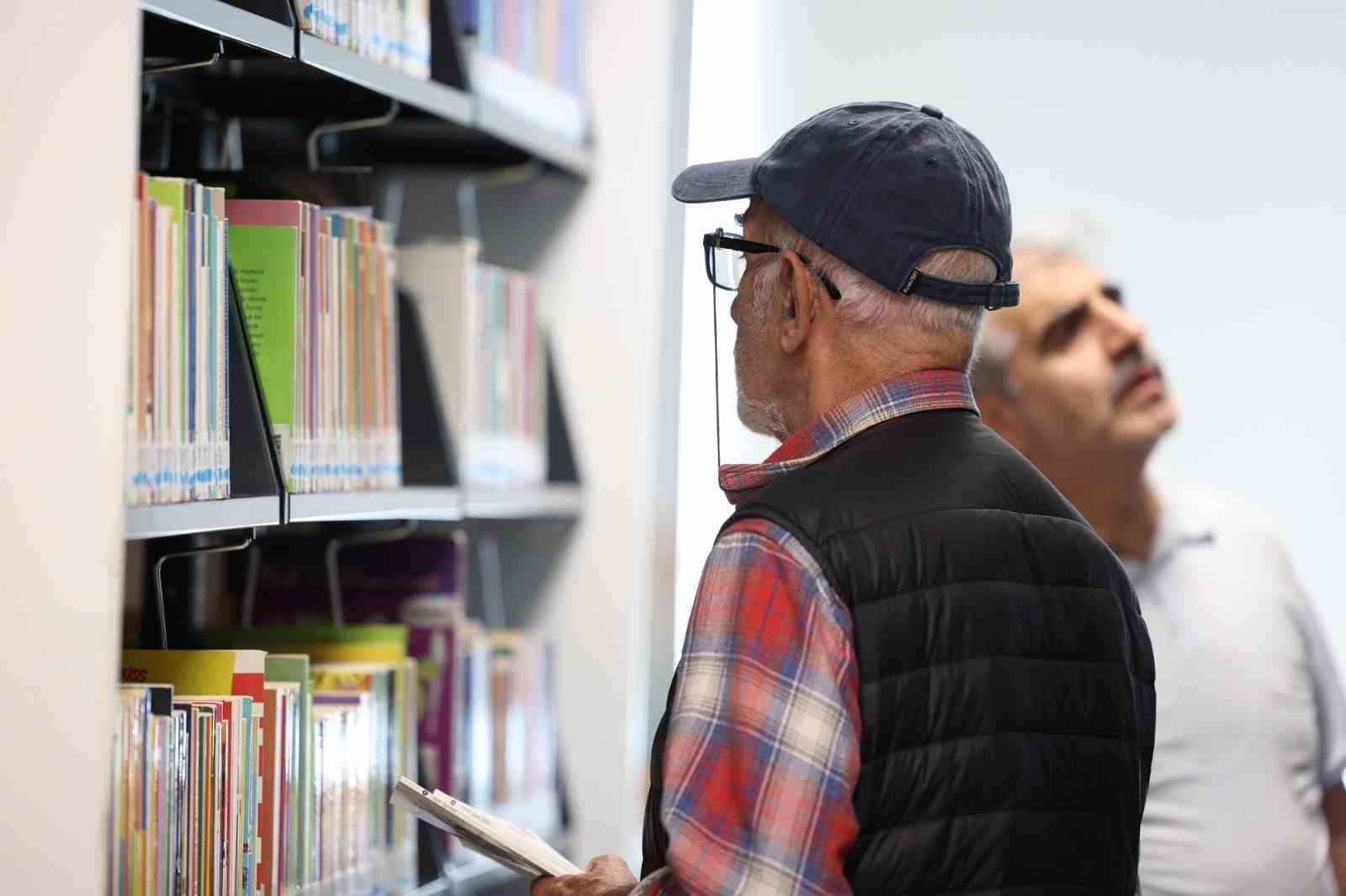 mugla-buyuksehirin-kitap-kampanyasina-yogun-ilgi