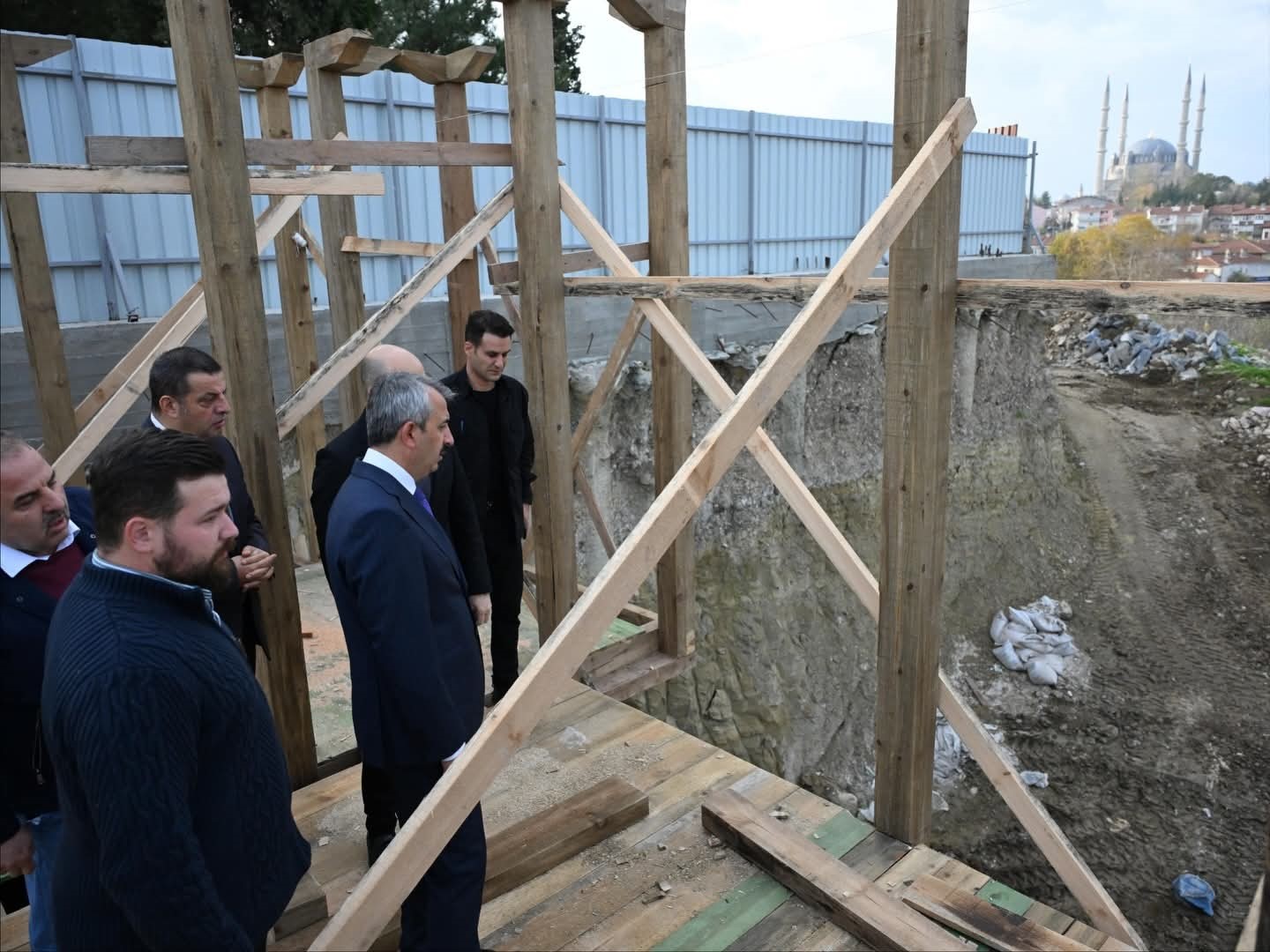 muradiye-mevlevihanesi-ihya-calismalari-devam-ediyor