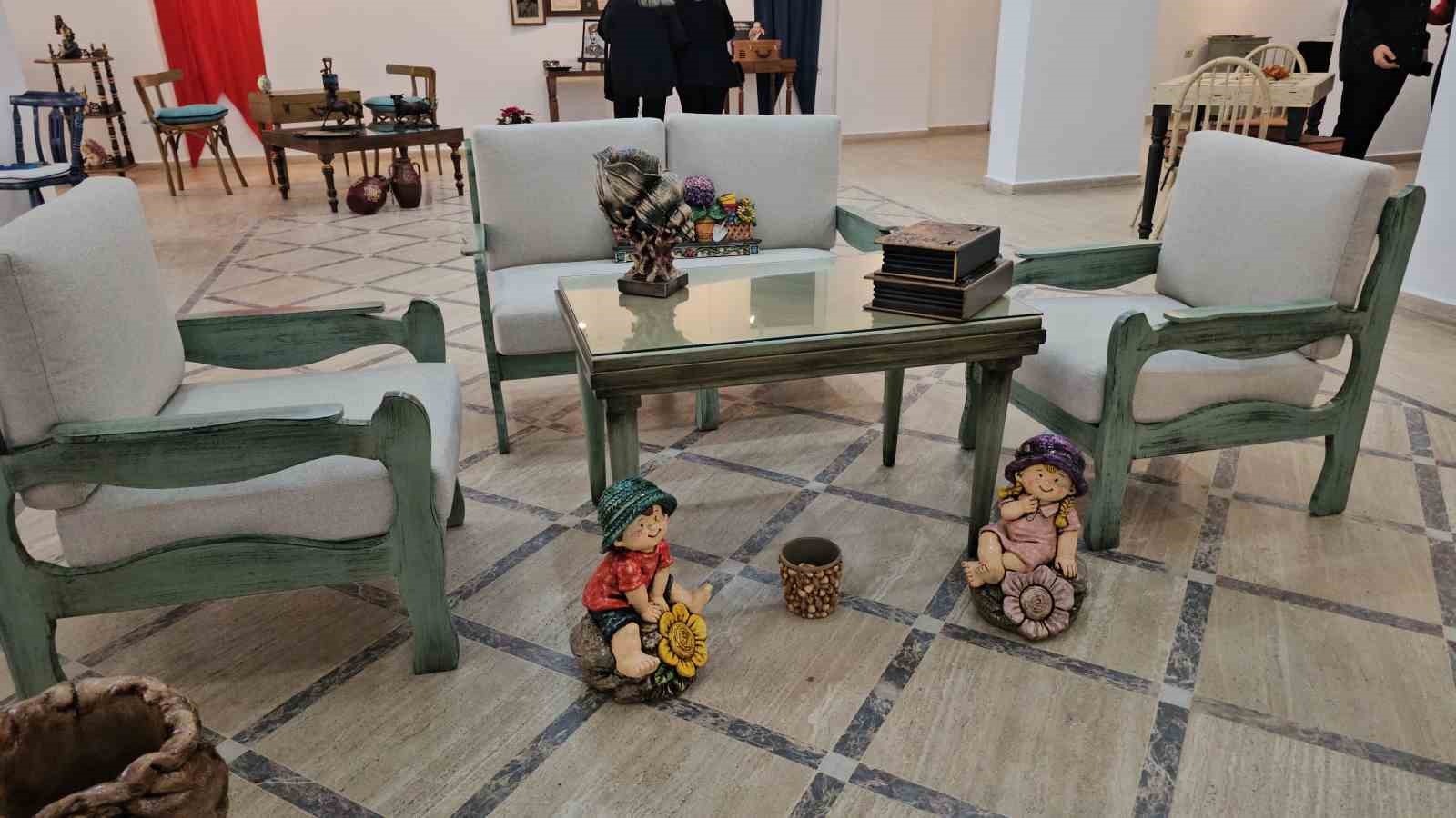 nazillide-gecmisin-yansimalari-sergisi-acildi