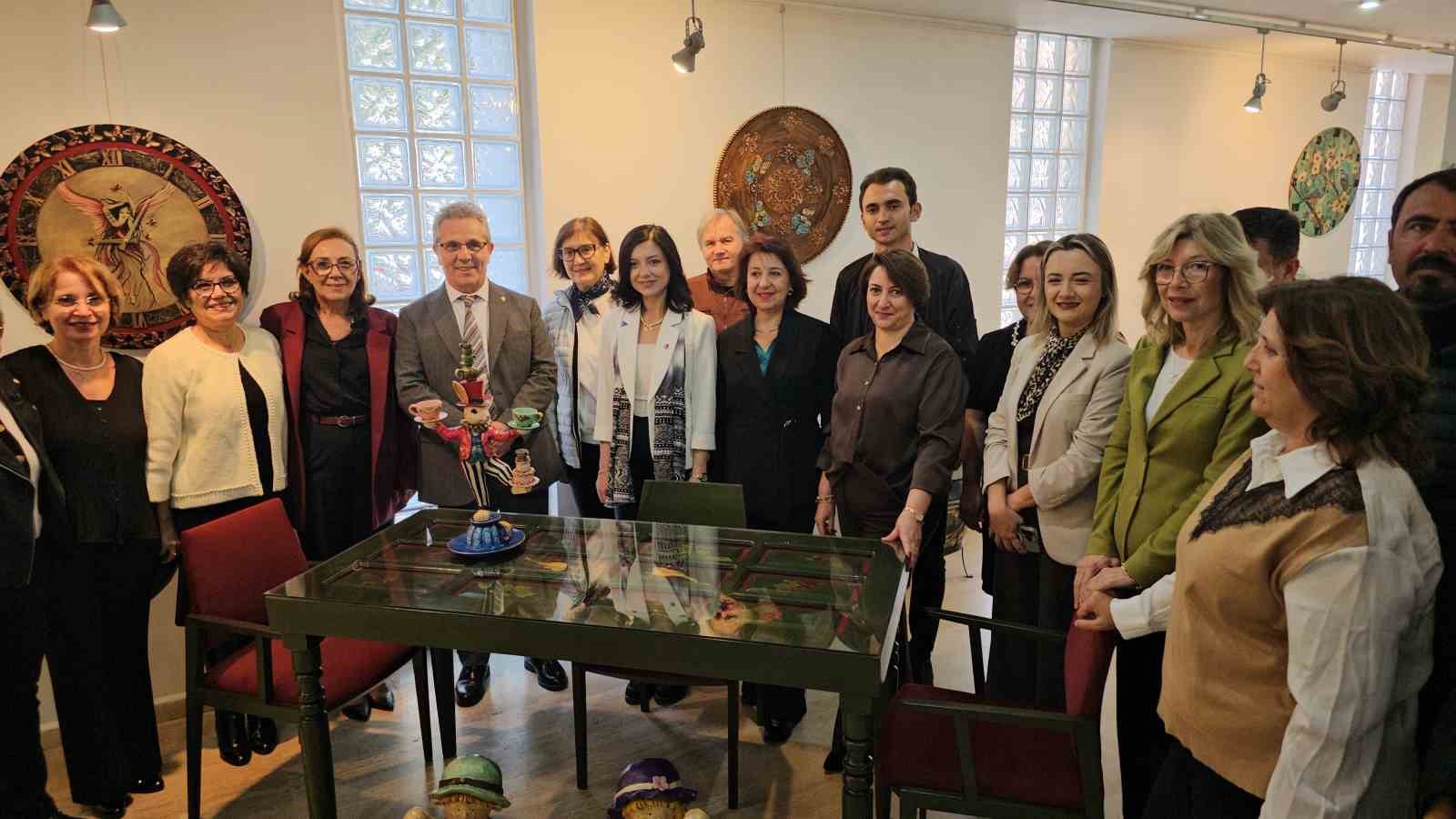 nazillide-gecmisin-yansimalari-sergisi-acildi