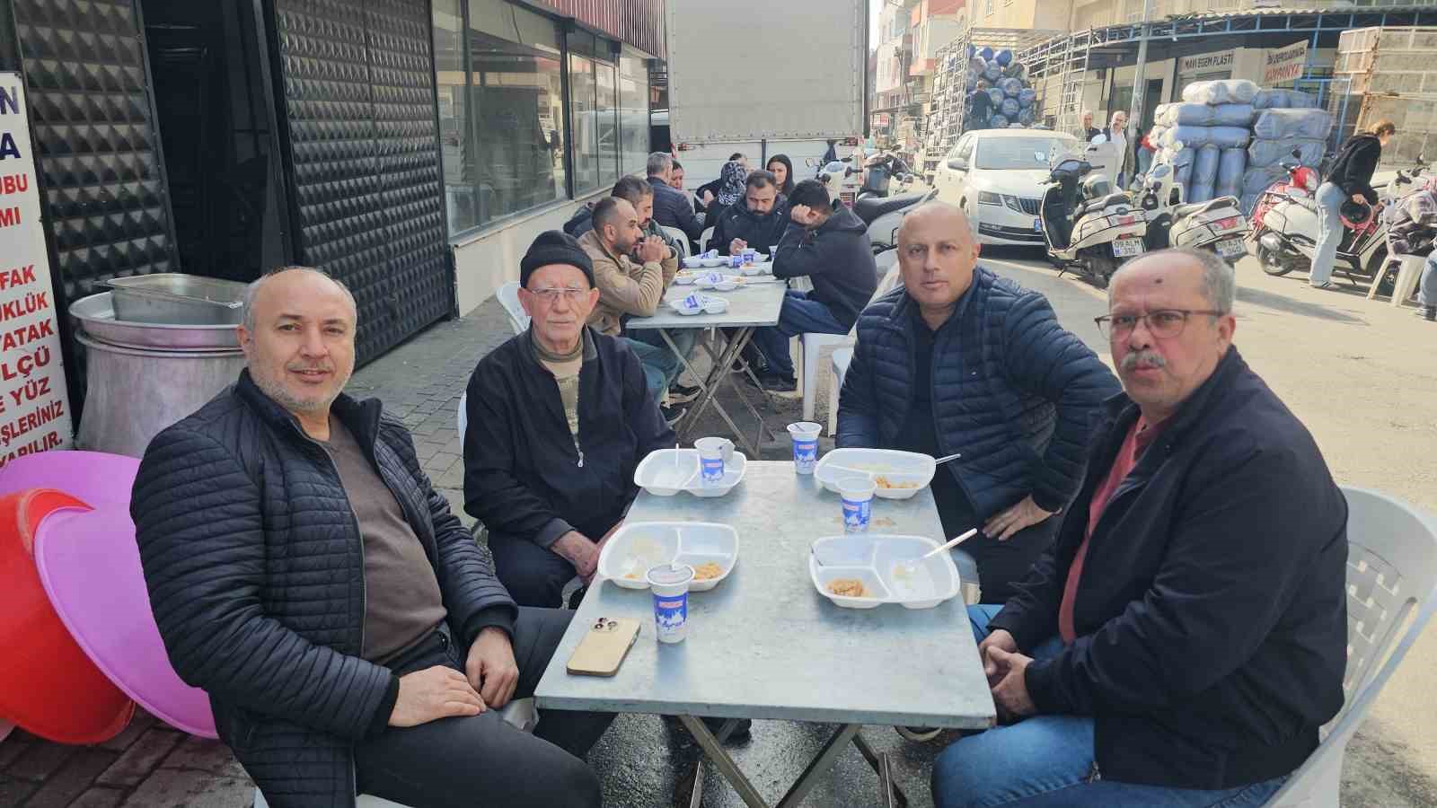 nazillide-sanayi-esnafi-imece-usulu-hayir-yapti