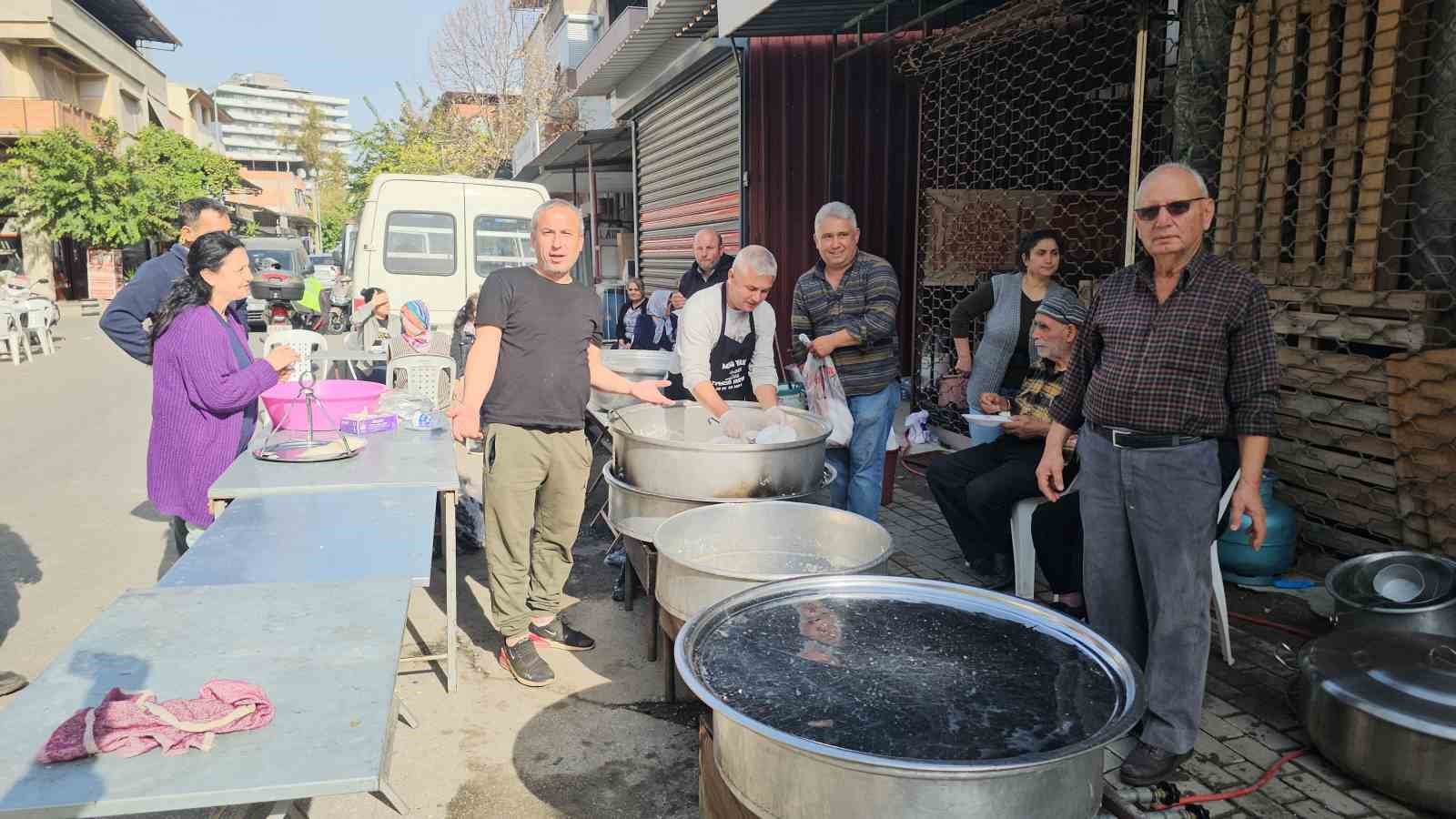 nazillide-sanayi-esnafi-imece-usulu-hayir-yapti