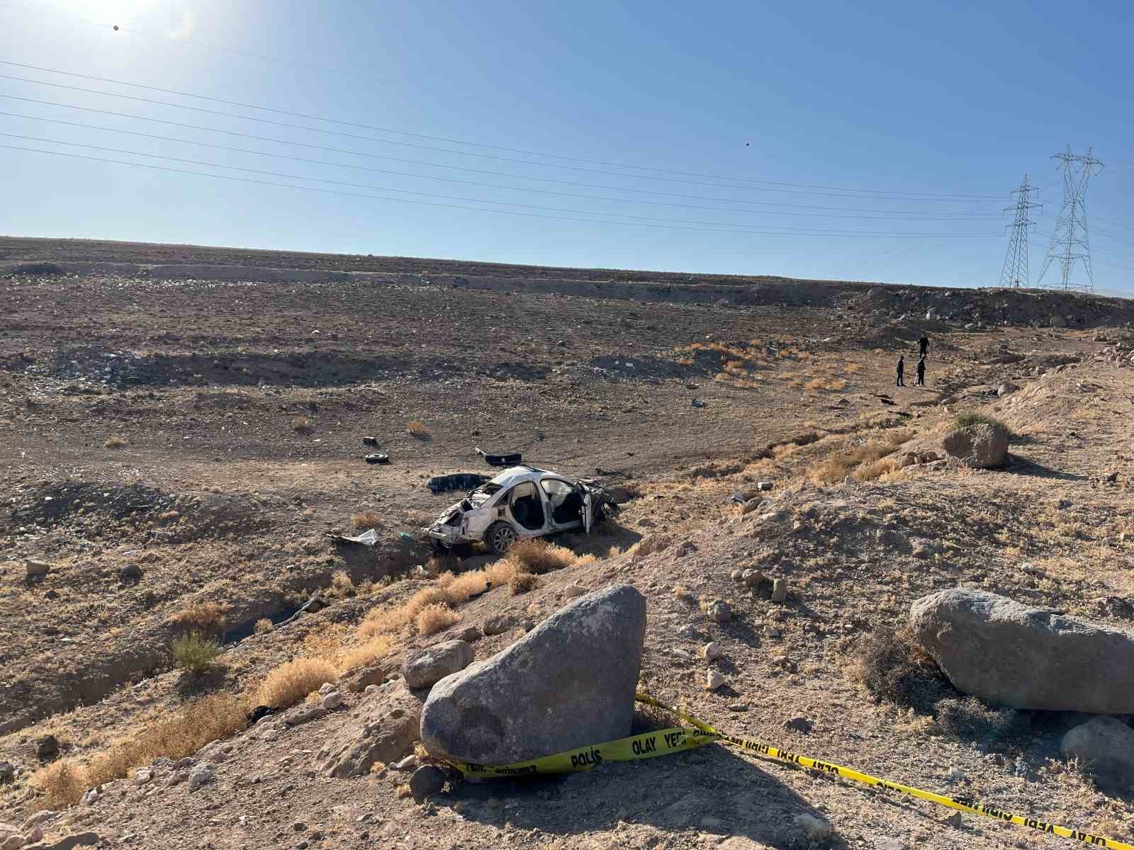 nigdede-feci-kaza-2-olu-1-agir-yarali