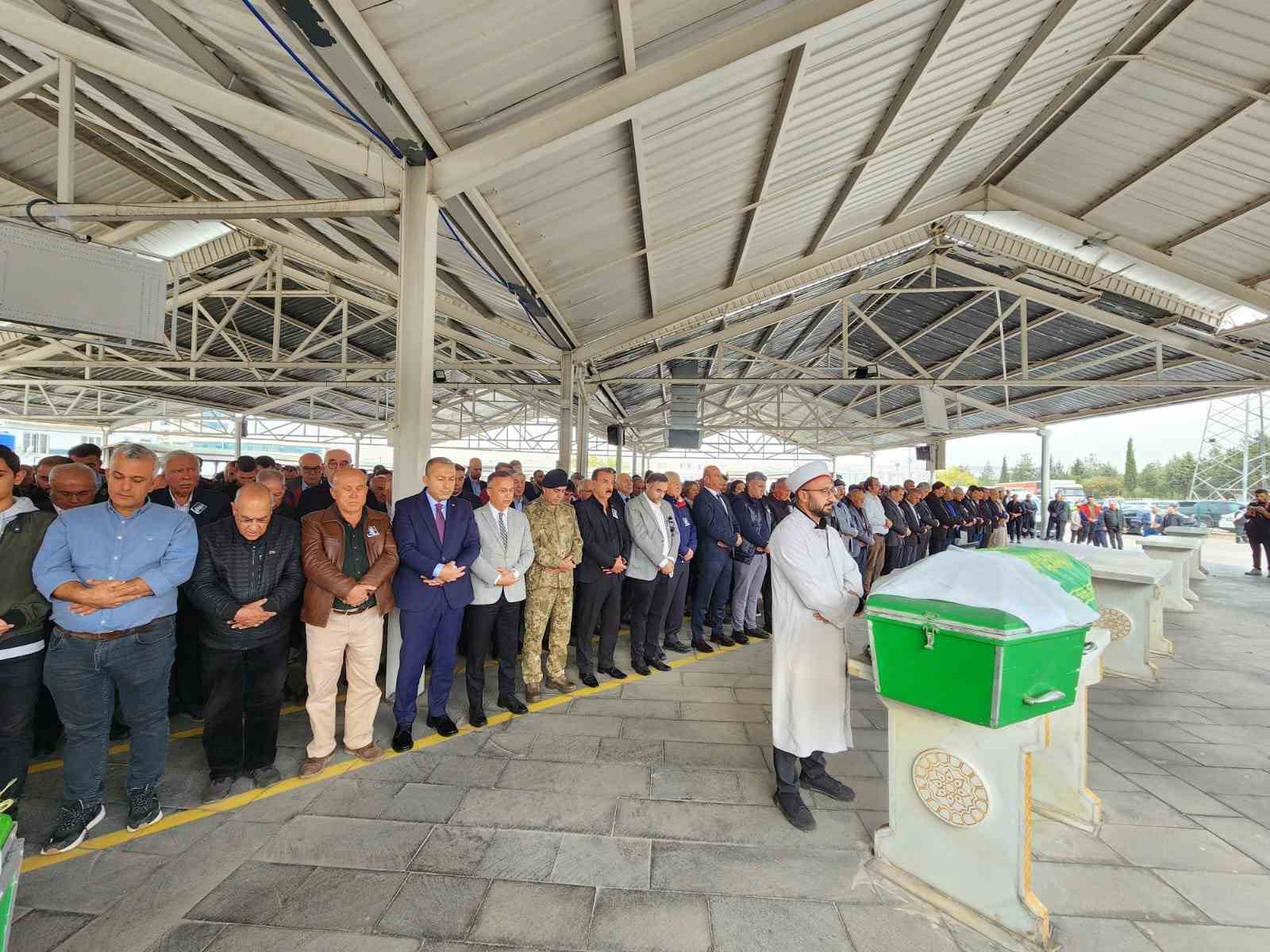 nuket-ersoya-huzunlu-veda