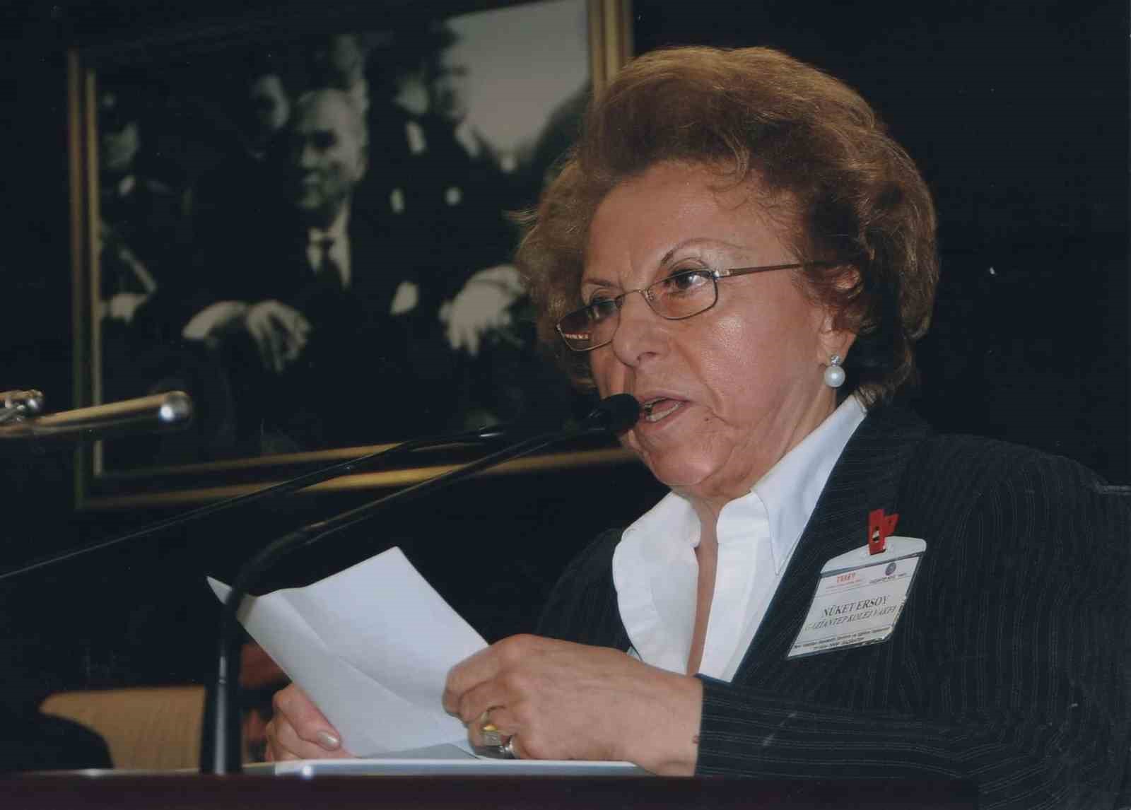 nuket-ersoya-huzunlu-veda