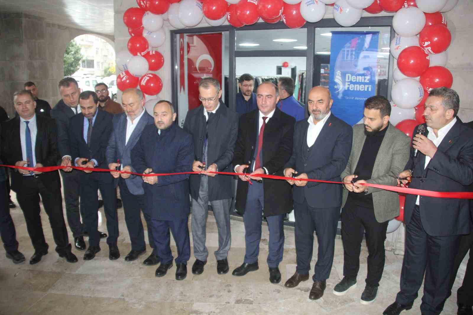 orduda-ihtiyac-sahibi-aileler-icin-gecici-giyim-magazasi-acildi