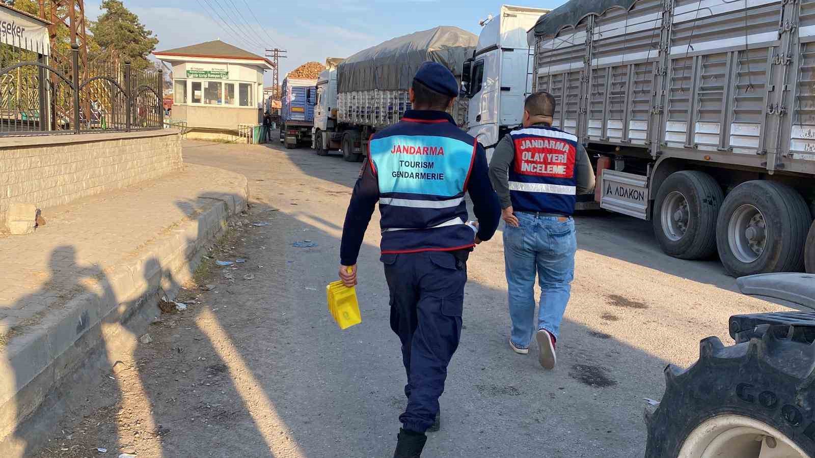 pancar-sirasinda-silahli-ve-bicakli-kavga-3-yarali