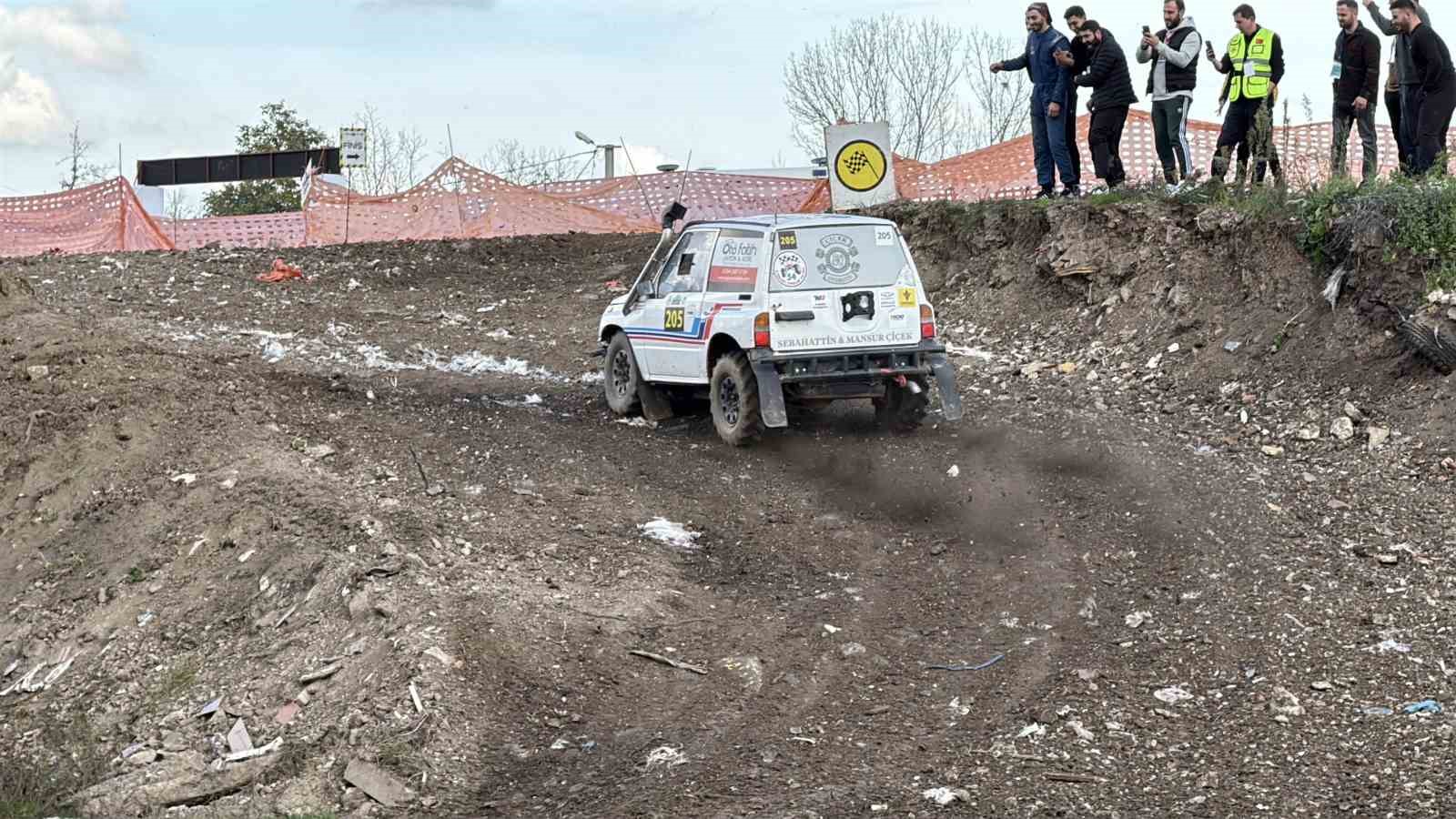 rampada-camurda-sinirlari-zorladilar-turkiye-off-road-sampiyonasinin-6-ayak-yarislari-nefes-kesti