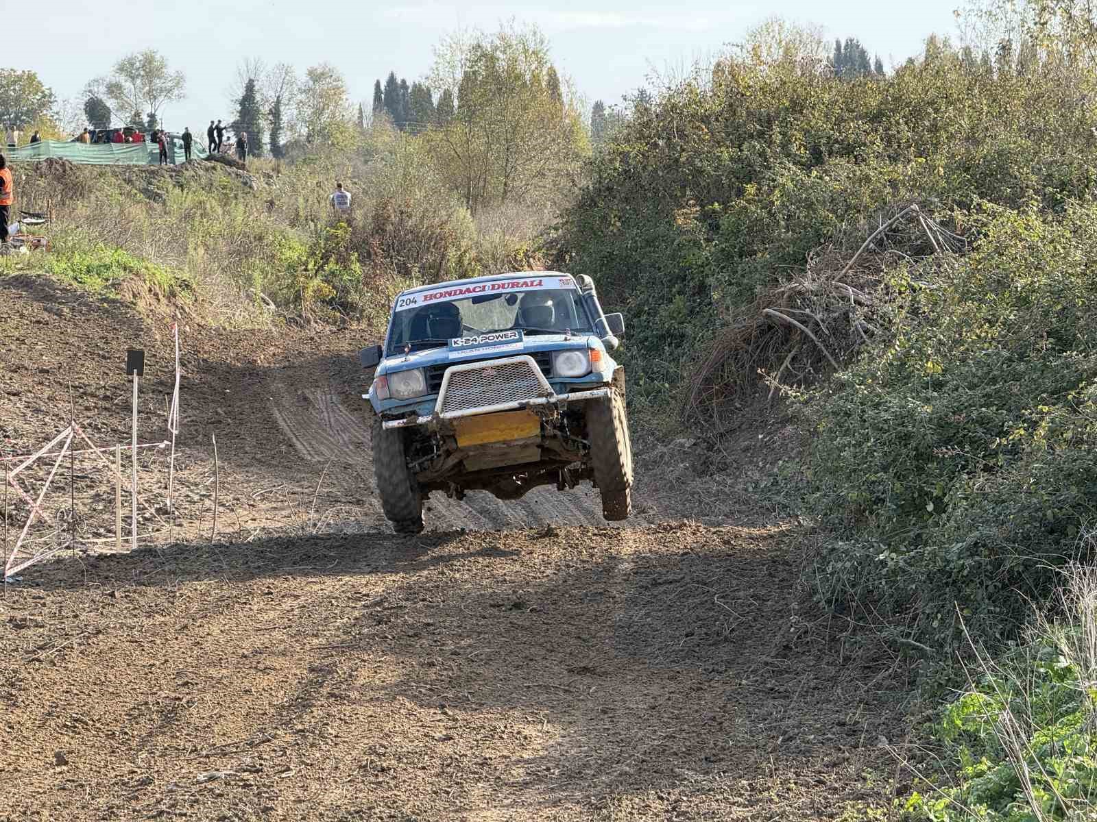 rampada-camurda-sinirlari-zorladilar-turkiye-off-road-sampiyonasinin-6-ayak-yarislari-nefes-kesti