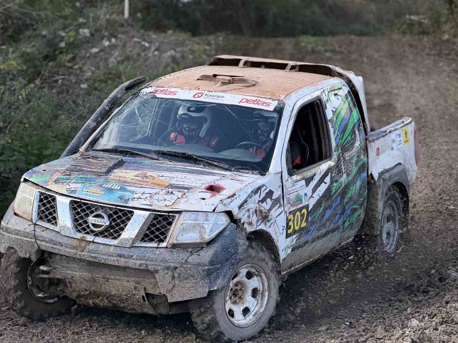 rampada-camurda-sinirlari-zorladilar-turkiye-off-road-sampiyonasinin-6-ayak-yarislari-nefes-kesti
