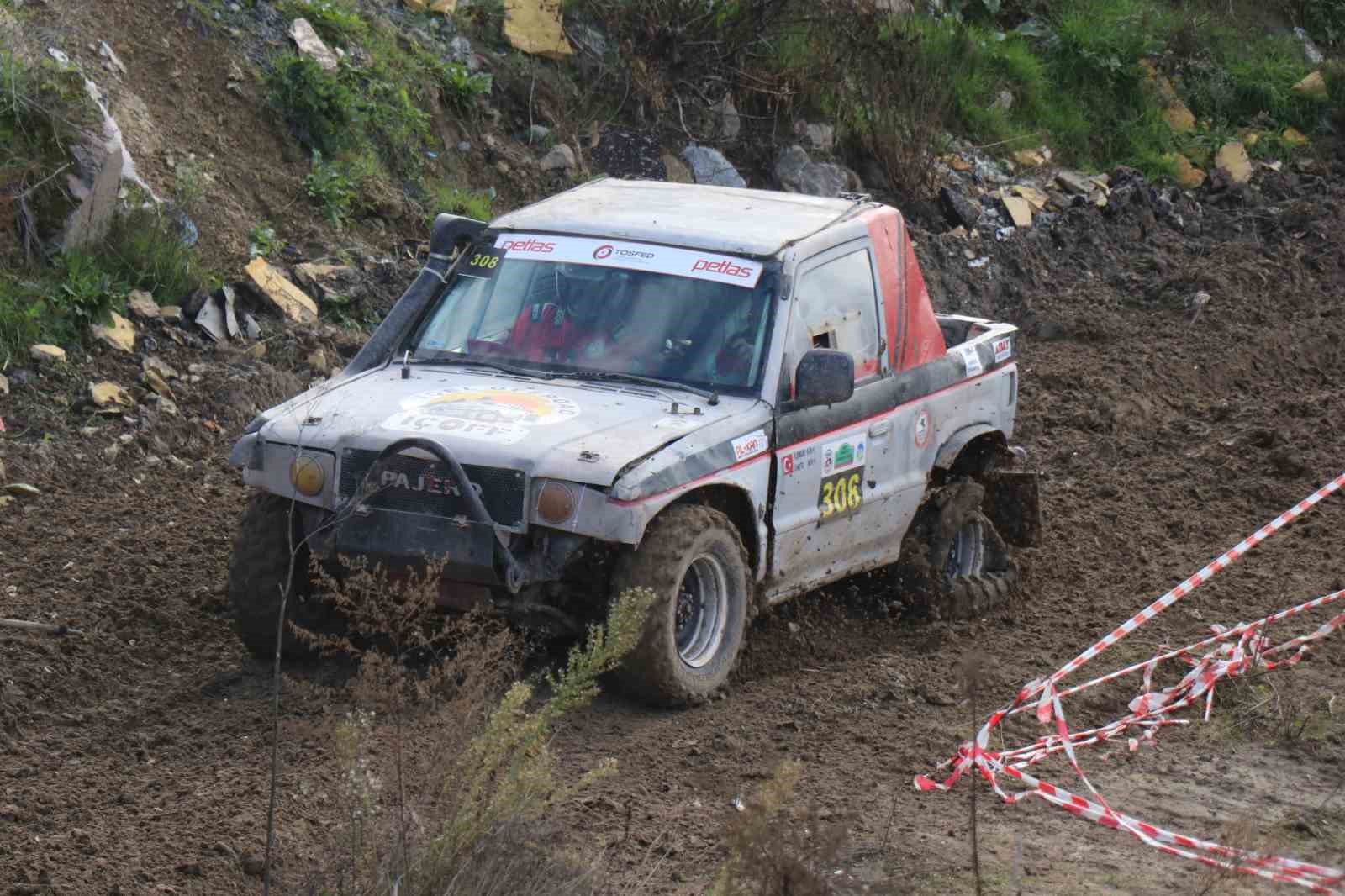 rampada-camurda-sinirlari-zorladilar-turkiye-off-road-sampiyonasinin-6-ayak-yarislari-nefes-kesti