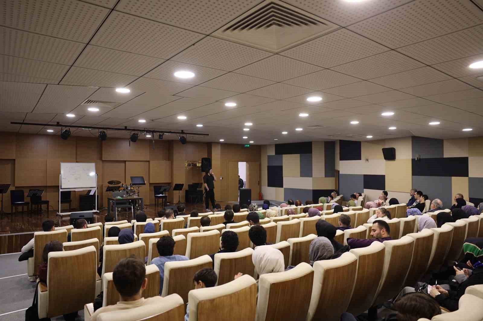 sakarya-buyuksehir-akademide-kelam-atolyesi-yogun-katilimla-basladi