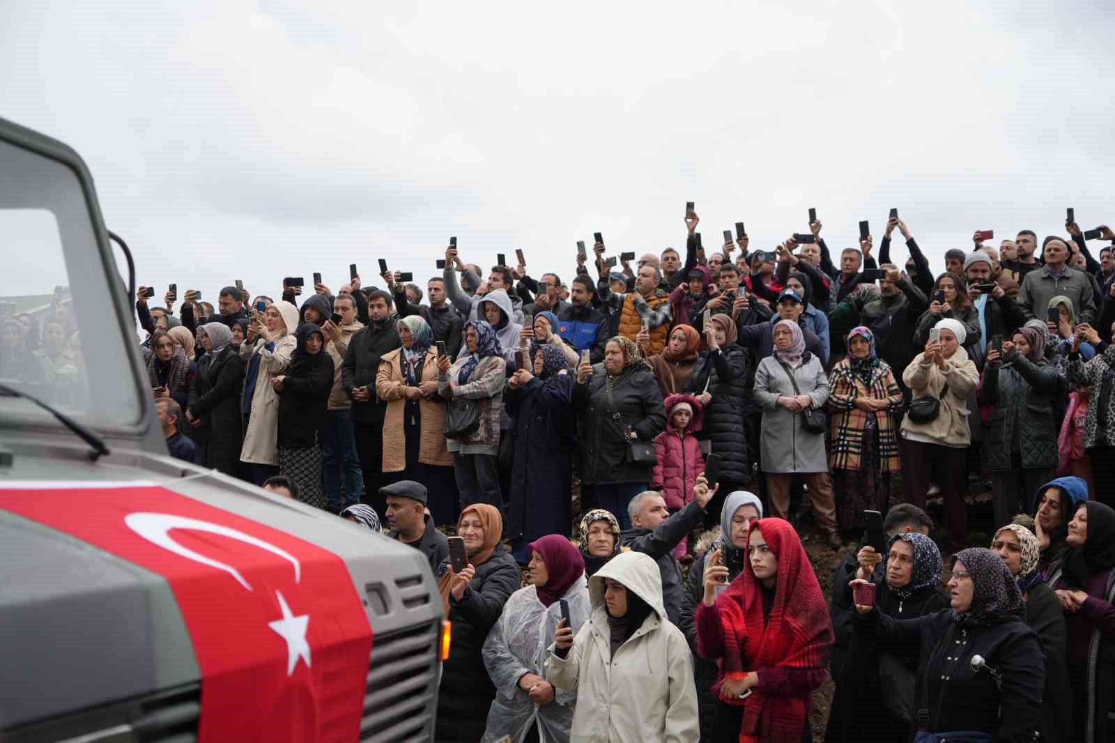 sehit-agabeye-polis-kardesin-yurek-yakan-vedasi