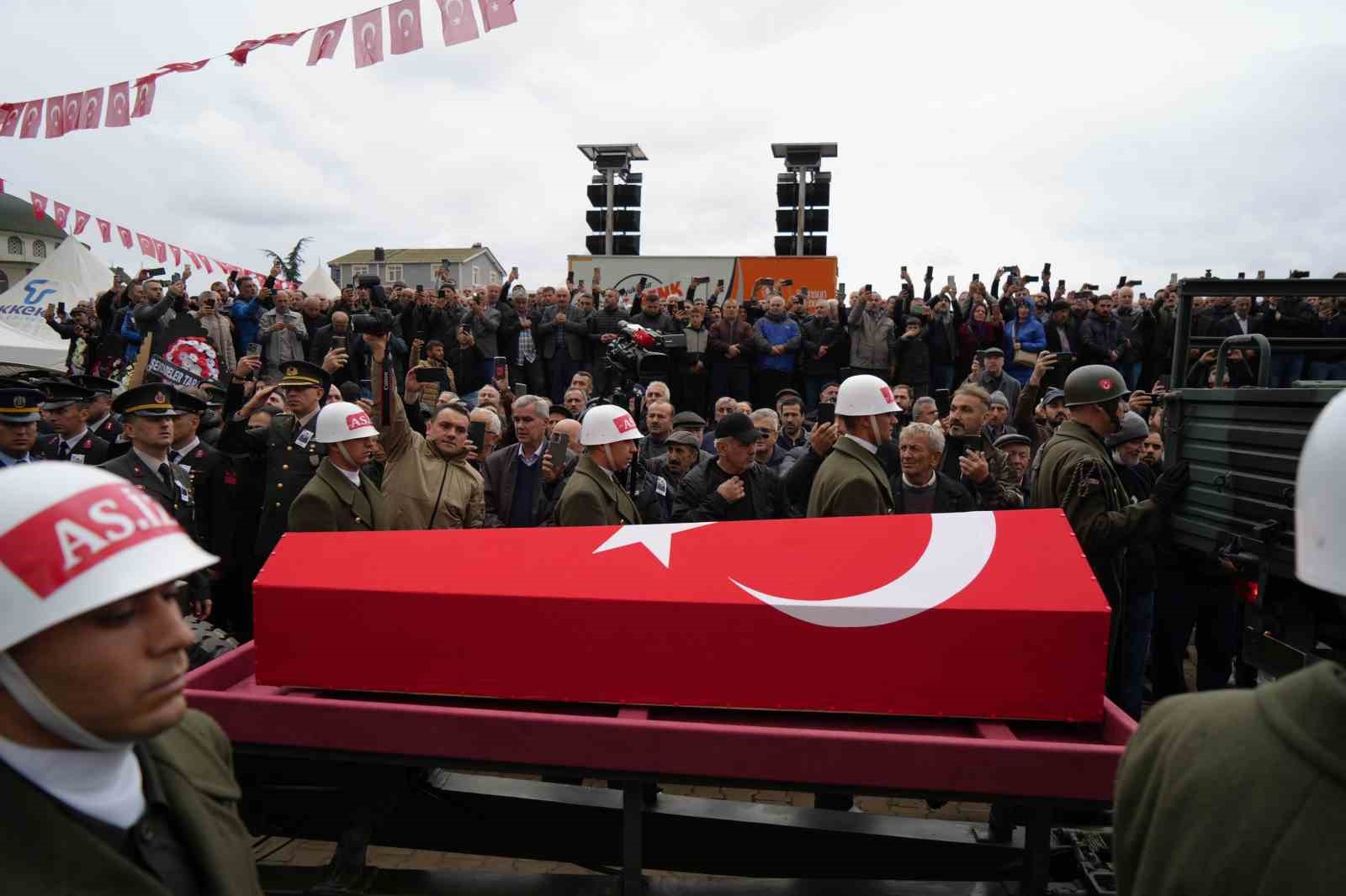 sehit-agabeye-polis-kardesin-yurek-yakan-vedasi