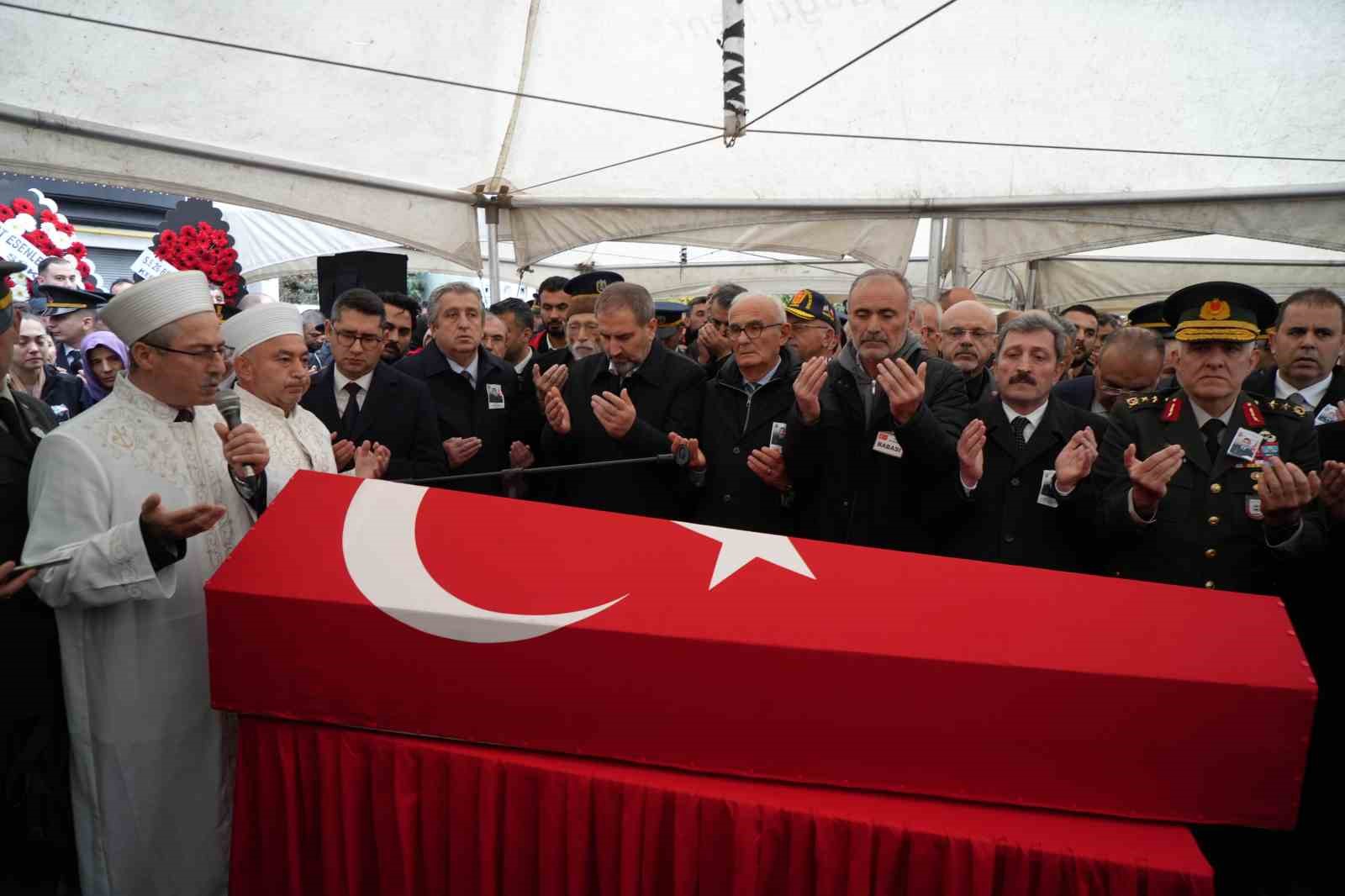 sehit-agabeye-polis-kardesin-yurek-yakan-vedasi