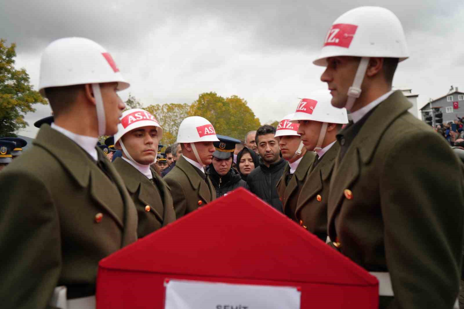 sehit-agabeye-polis-kardesin-yurek-yakan-vedasi