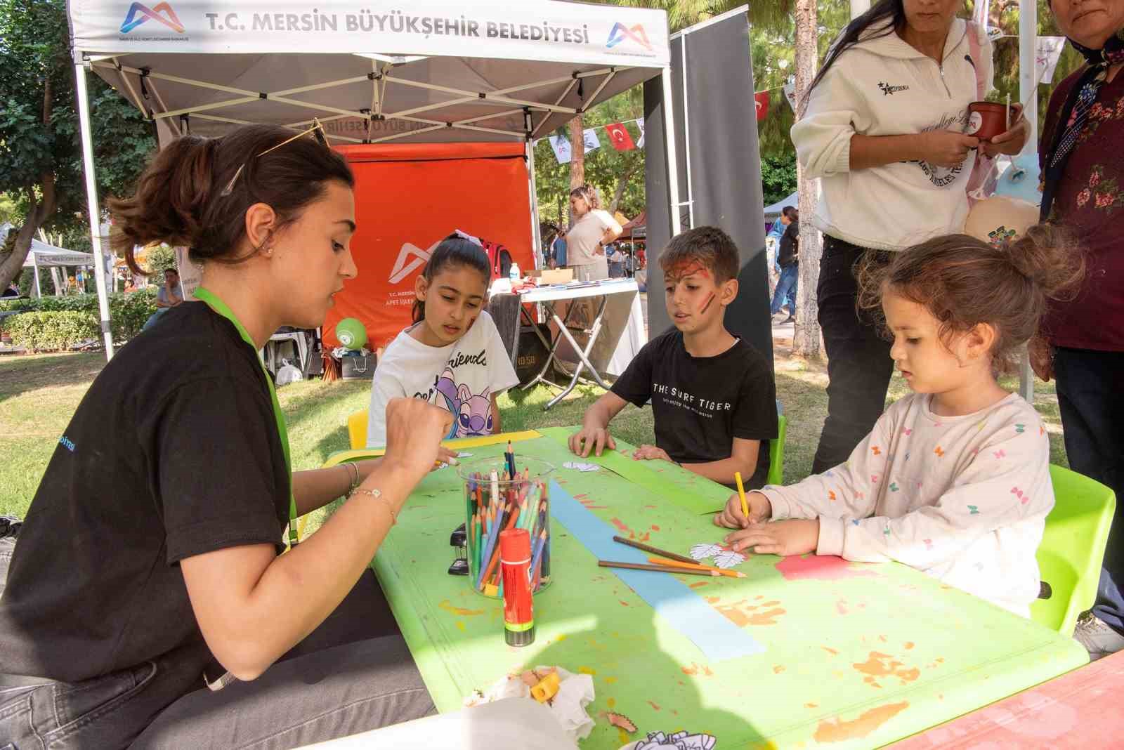 tarsusu-karnaval-kentine-donusturen-4-uluslararasi-tarsus-festivali-basladi