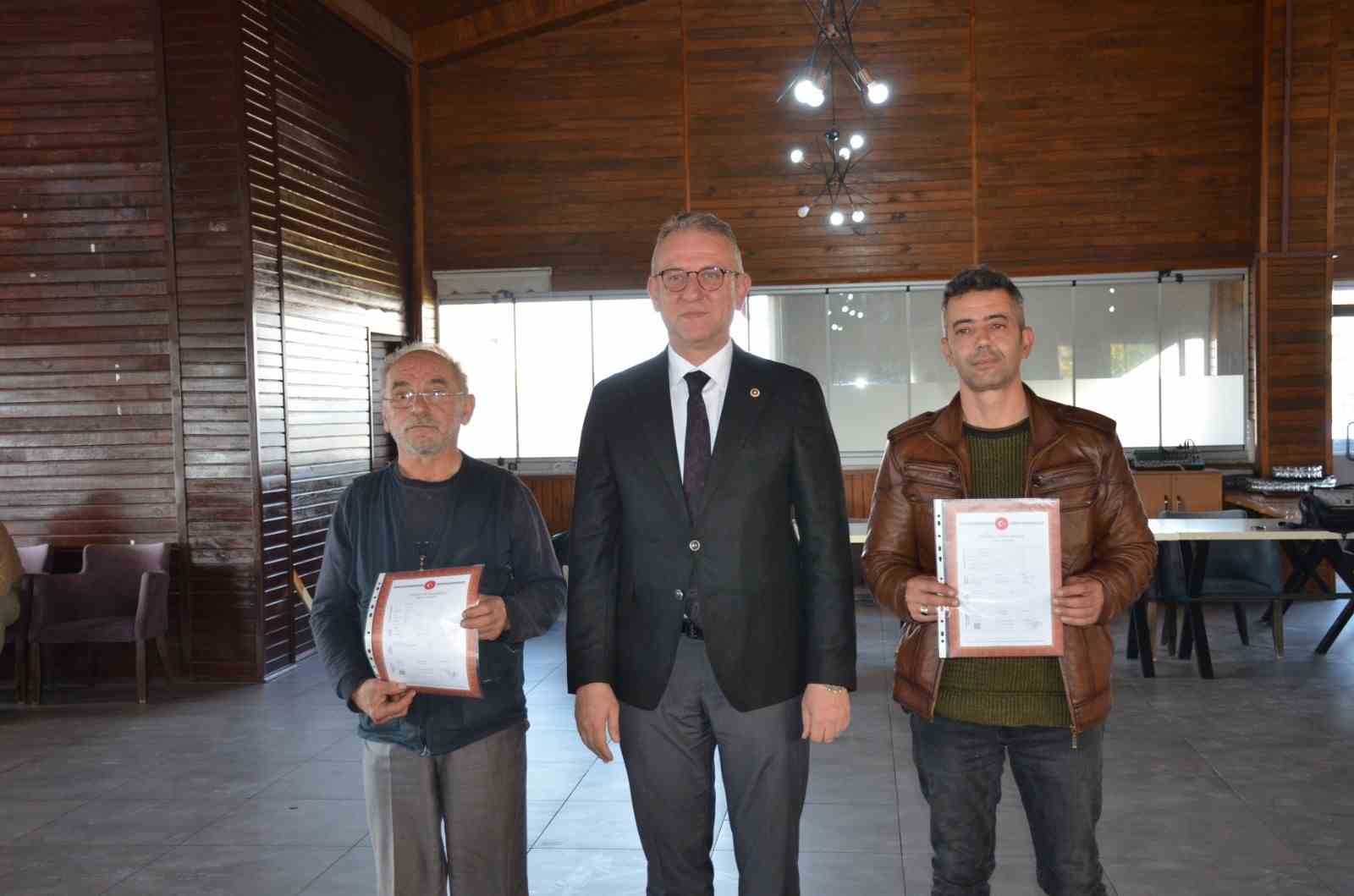 tavsanli-kucuk-sanayi-sitesinde-tapu-sevinci