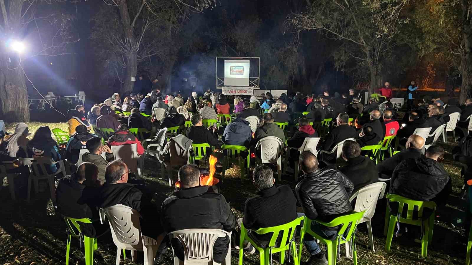 vanda-saglik-yoneticileri-afet-farkindalik-kampinda-bulustu