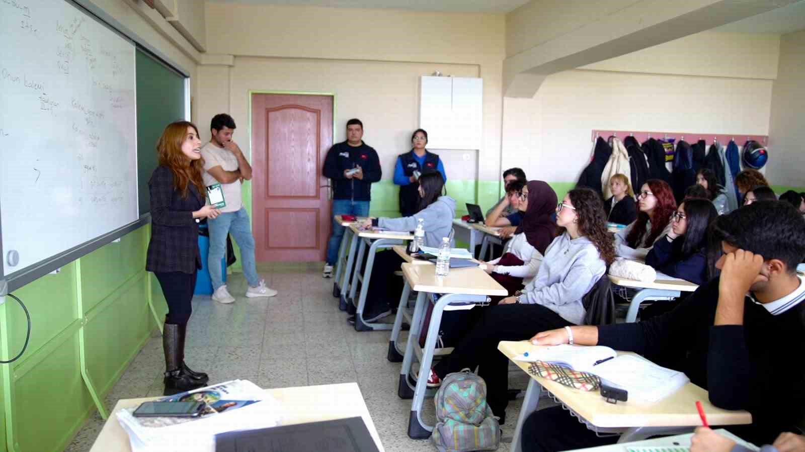 aliaga-belediyesinden-universiteye-hazirlanan-genclere-buyuk-destek