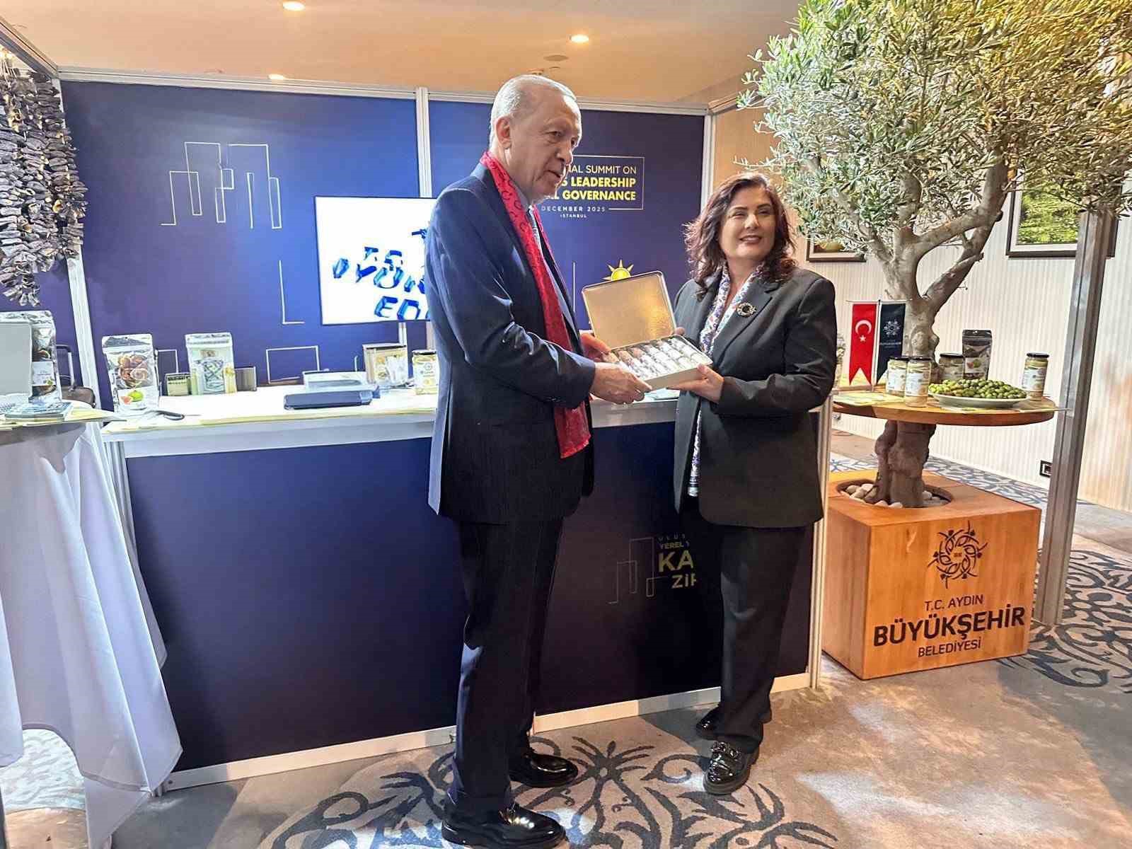 baskan-cercioglundan-cumhurbaskani-erdogana-aydin-hediyesi