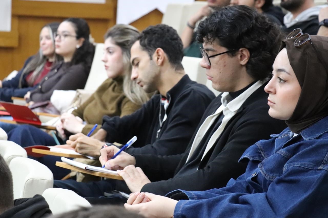 gelecegin-liderleri-akademisi-egitimi-duzenlendi