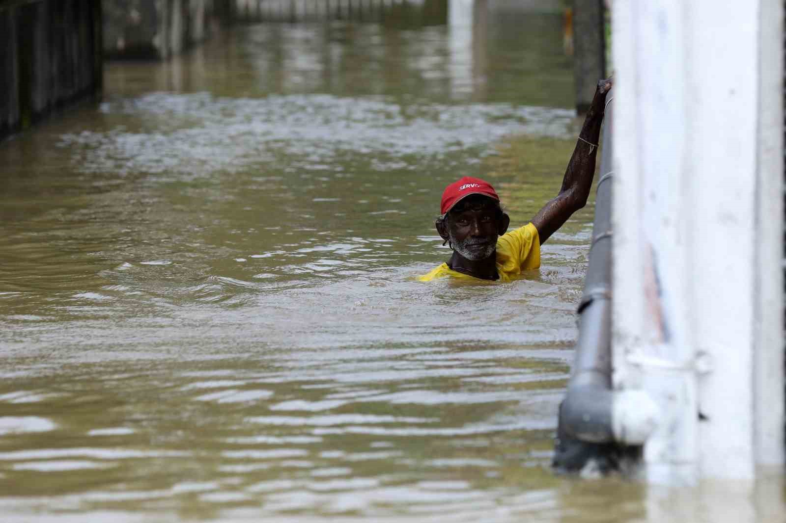 guney-asyadaki-sel-ve-toprak-kaymalarinda-can-kaybi-bin-149a-yukseldi