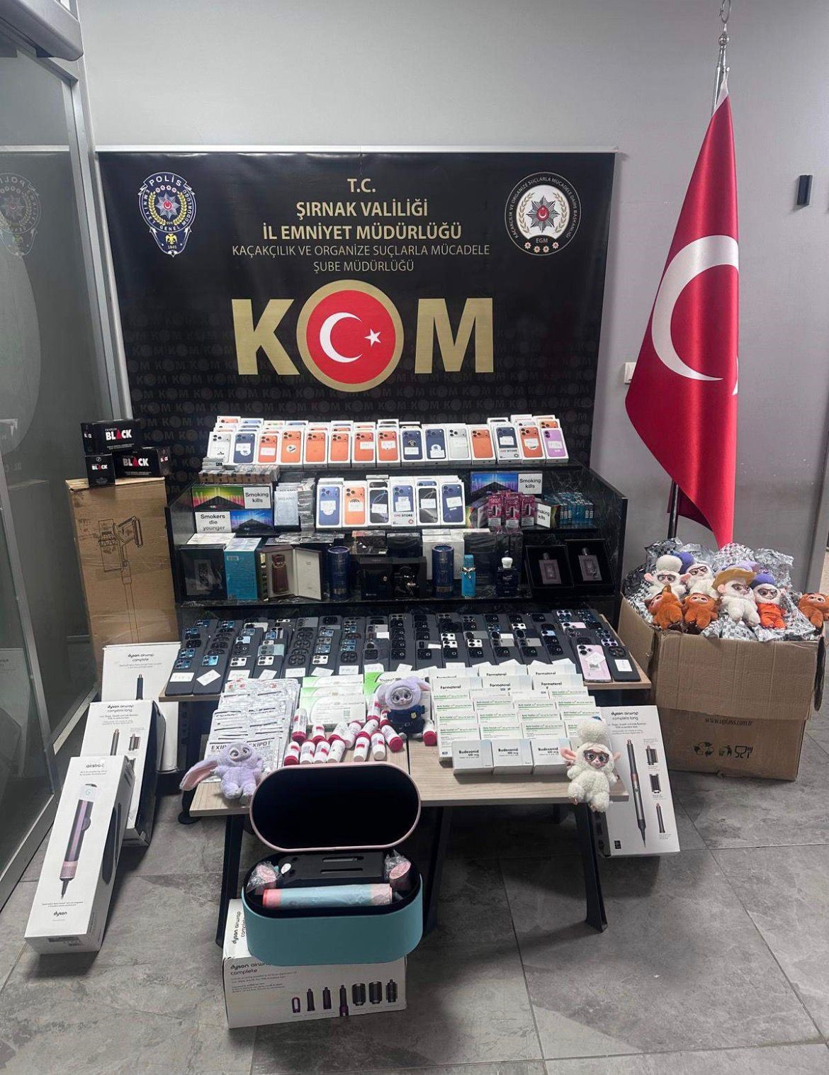 sirnakta-jandarma-10-milyon-liralik-kacak-malzeme-ele-gecirdi