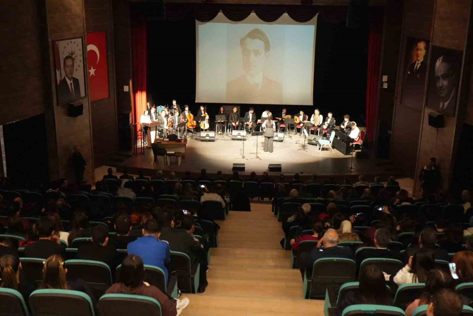 tekirdagda-yahya-kemal-beyatli-anildi