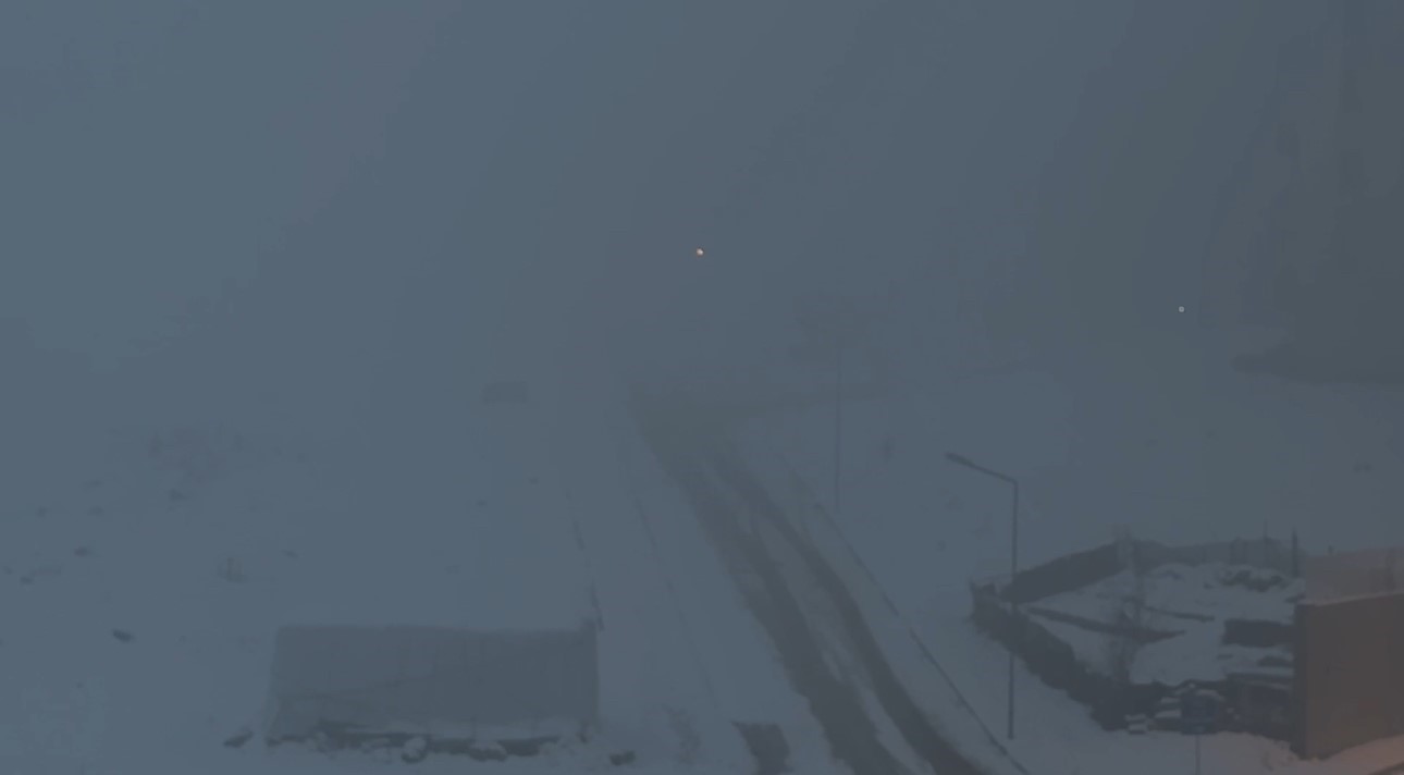 yuksekovada-yogun-sis-hayati-felc-etti