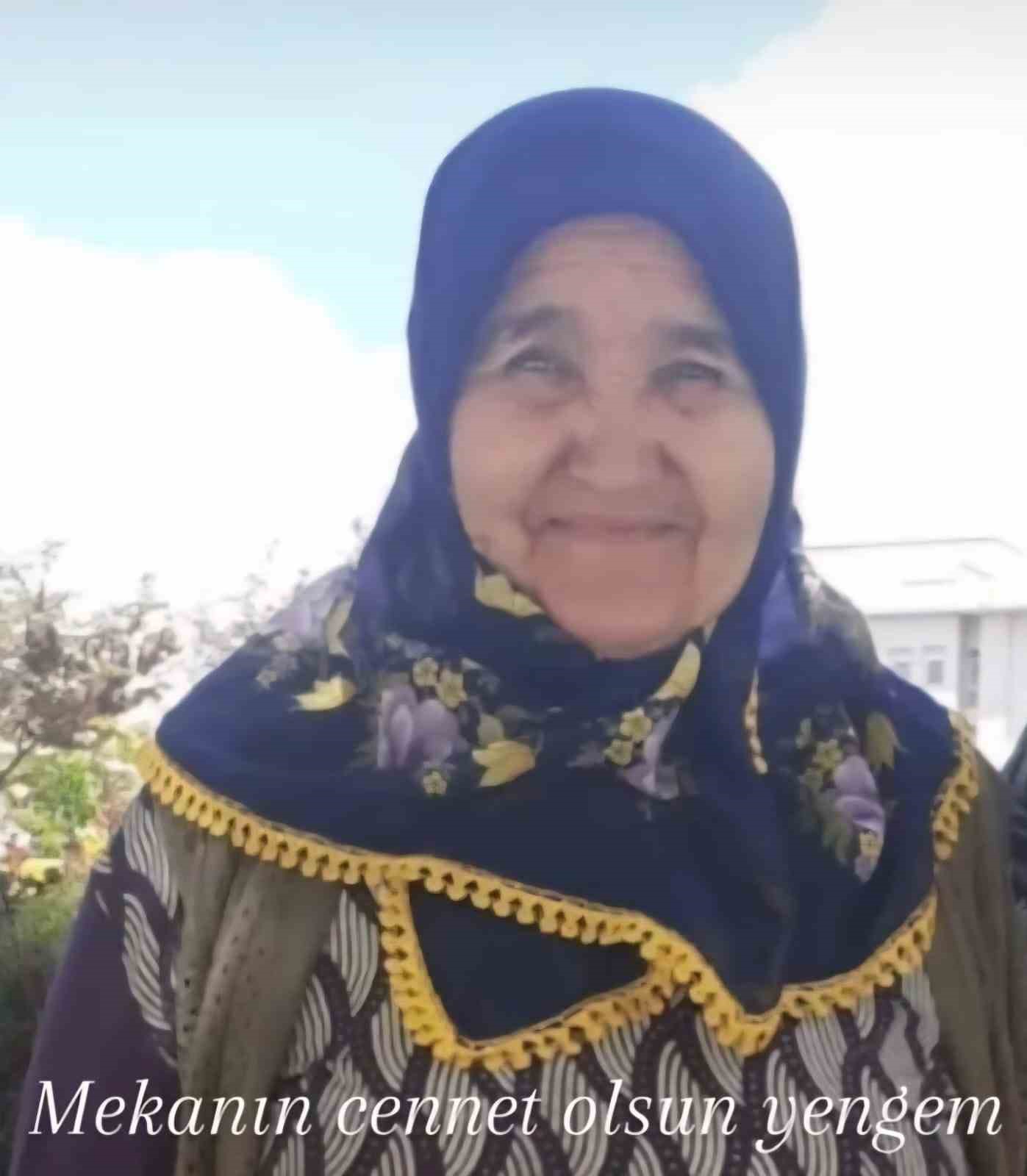 universite-kaydi-icin-ciktiklari-yolda-yanarak-can-veren-babaanne-oglu-ve-torunu-topraga-verildi