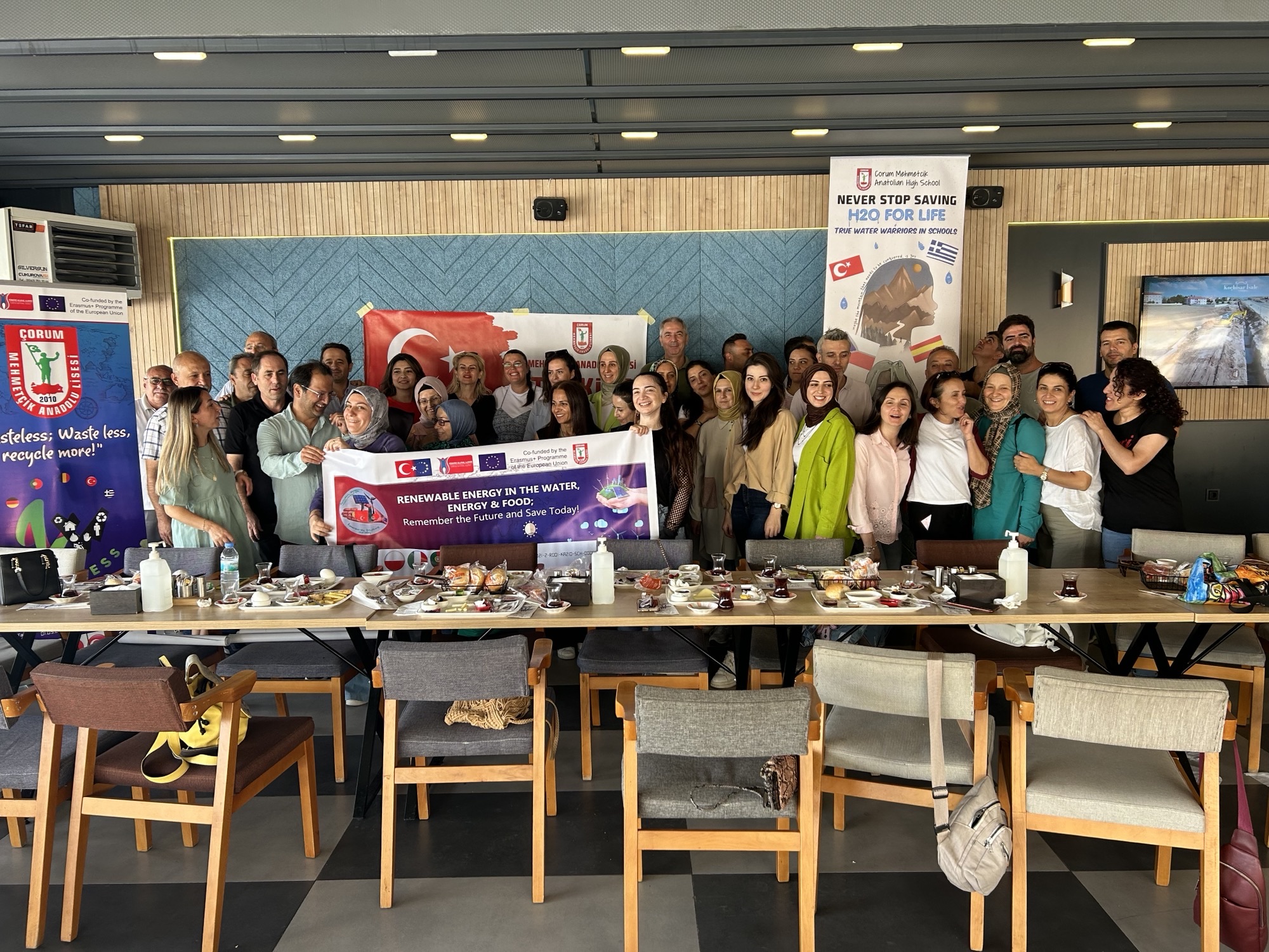 Mehmetçik Anadolu Lisesinden Proje Değerlendirme Toplantısı